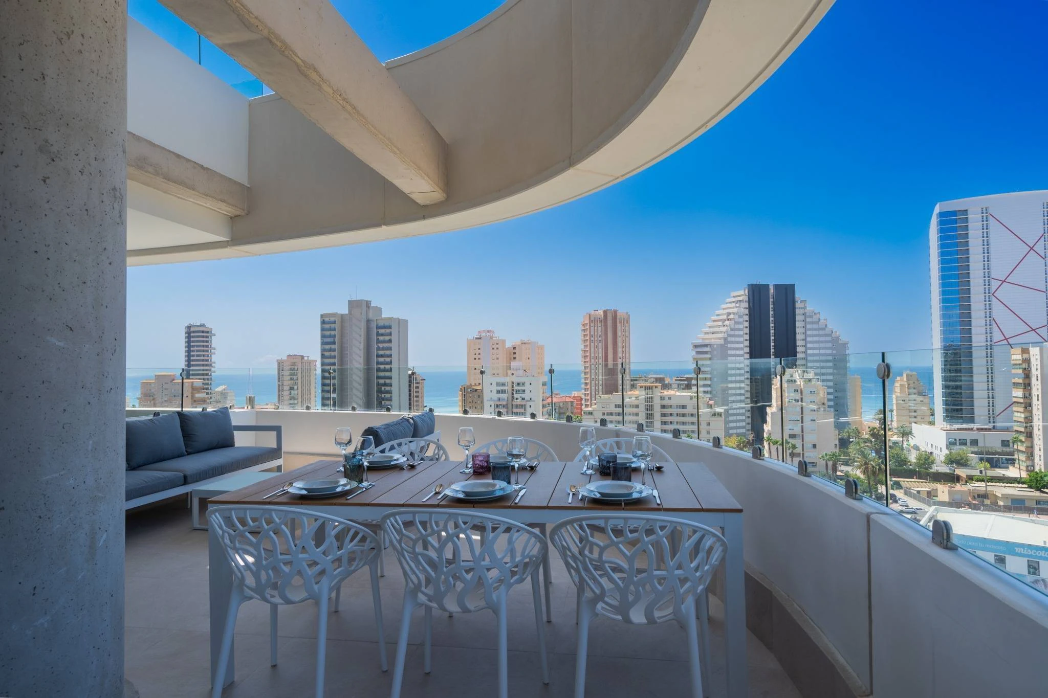 Apartamento de 2 dormitorios de lujo a la venta en Calpe – Exclusividad junto al Mediterráneo