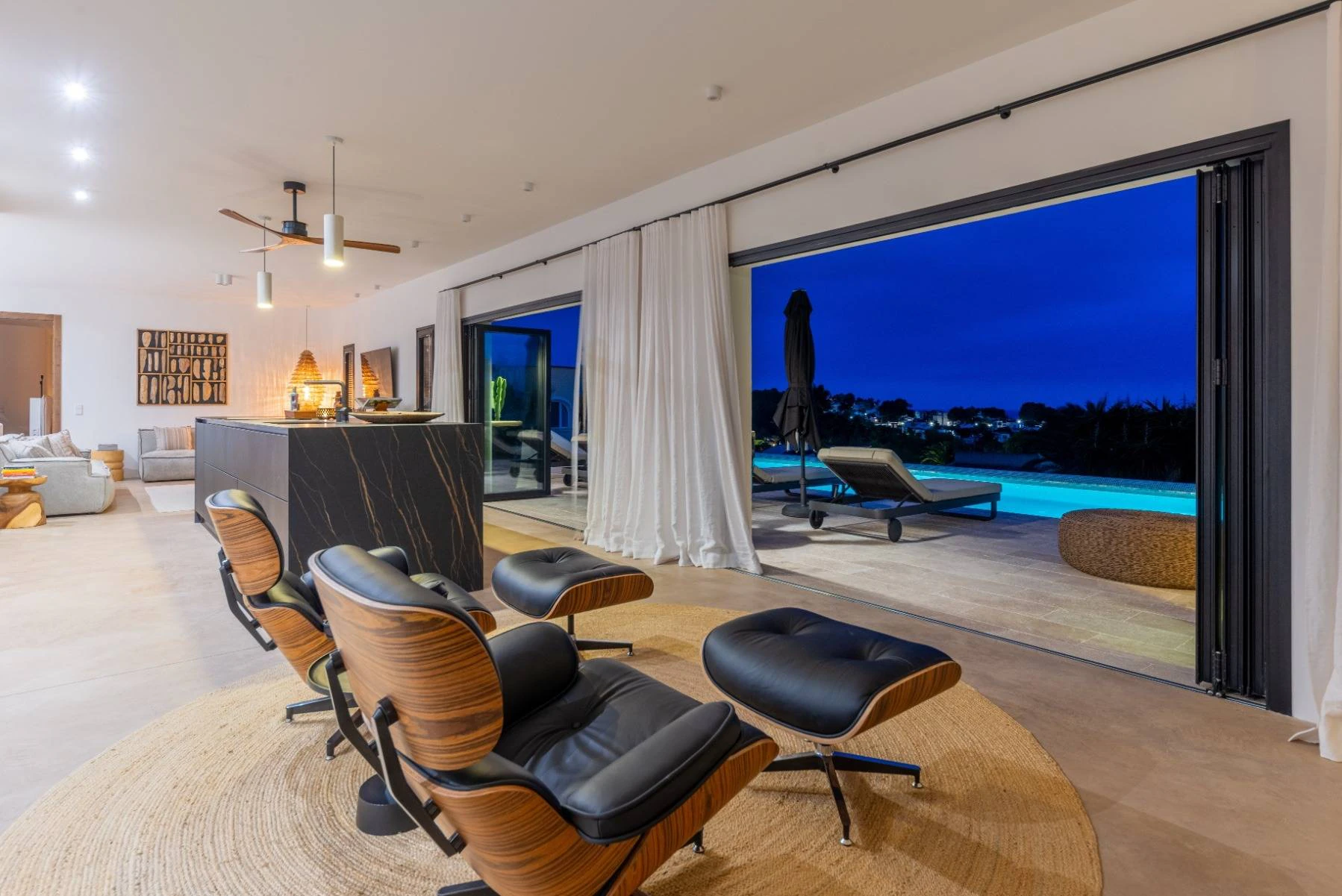 Villa de diseño de lujo en venta en el prestigioso barrio de San Jaime, en Moraira