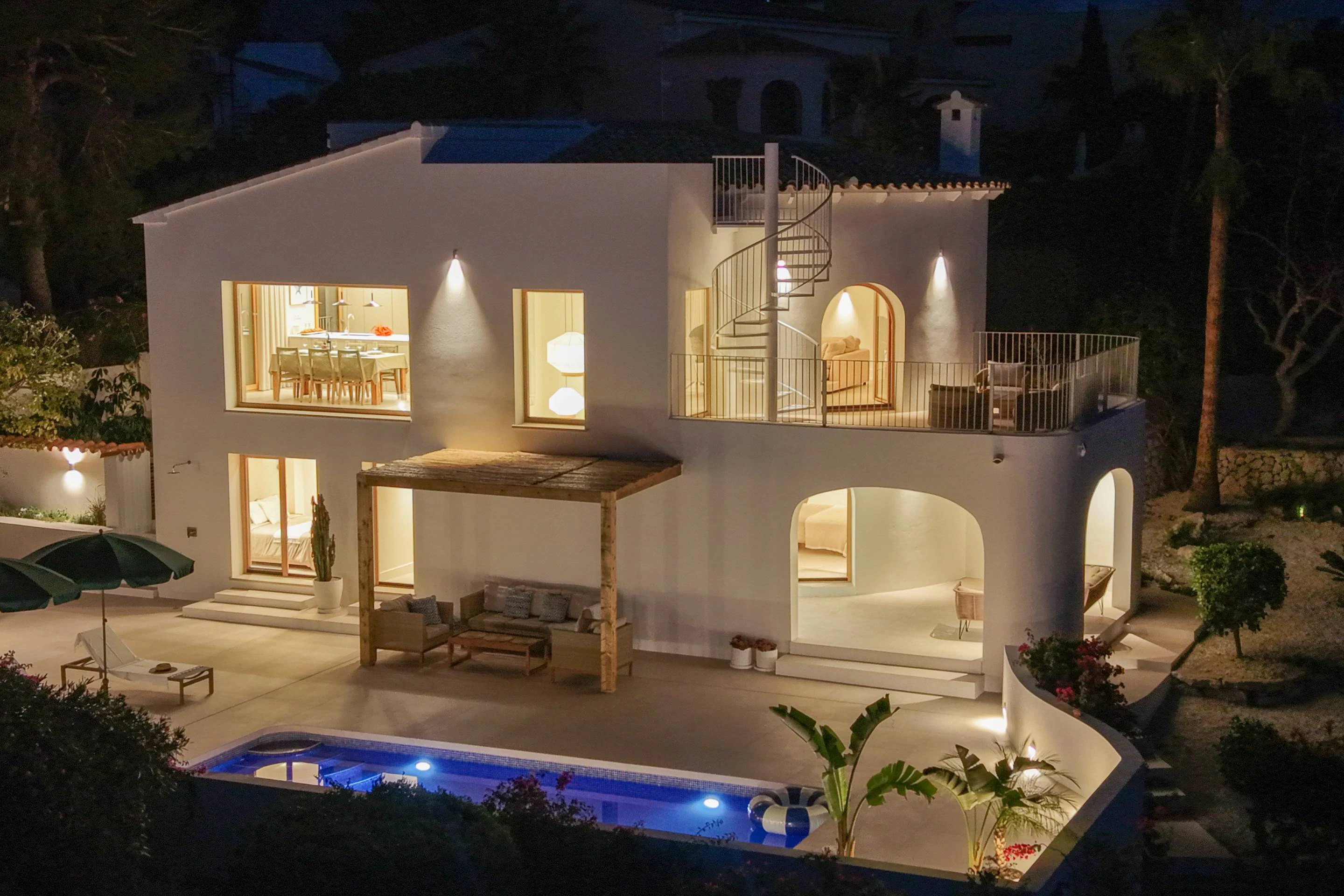 NC6672 - Villa Monica. Moderne villa te koop in Javea.