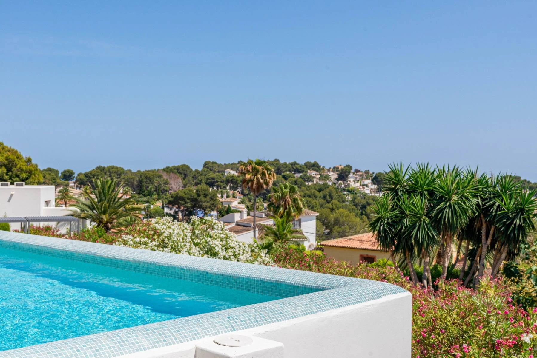 Villa de diseño de lujo en venta en el prestigioso barrio de San Jaime, en Moraira