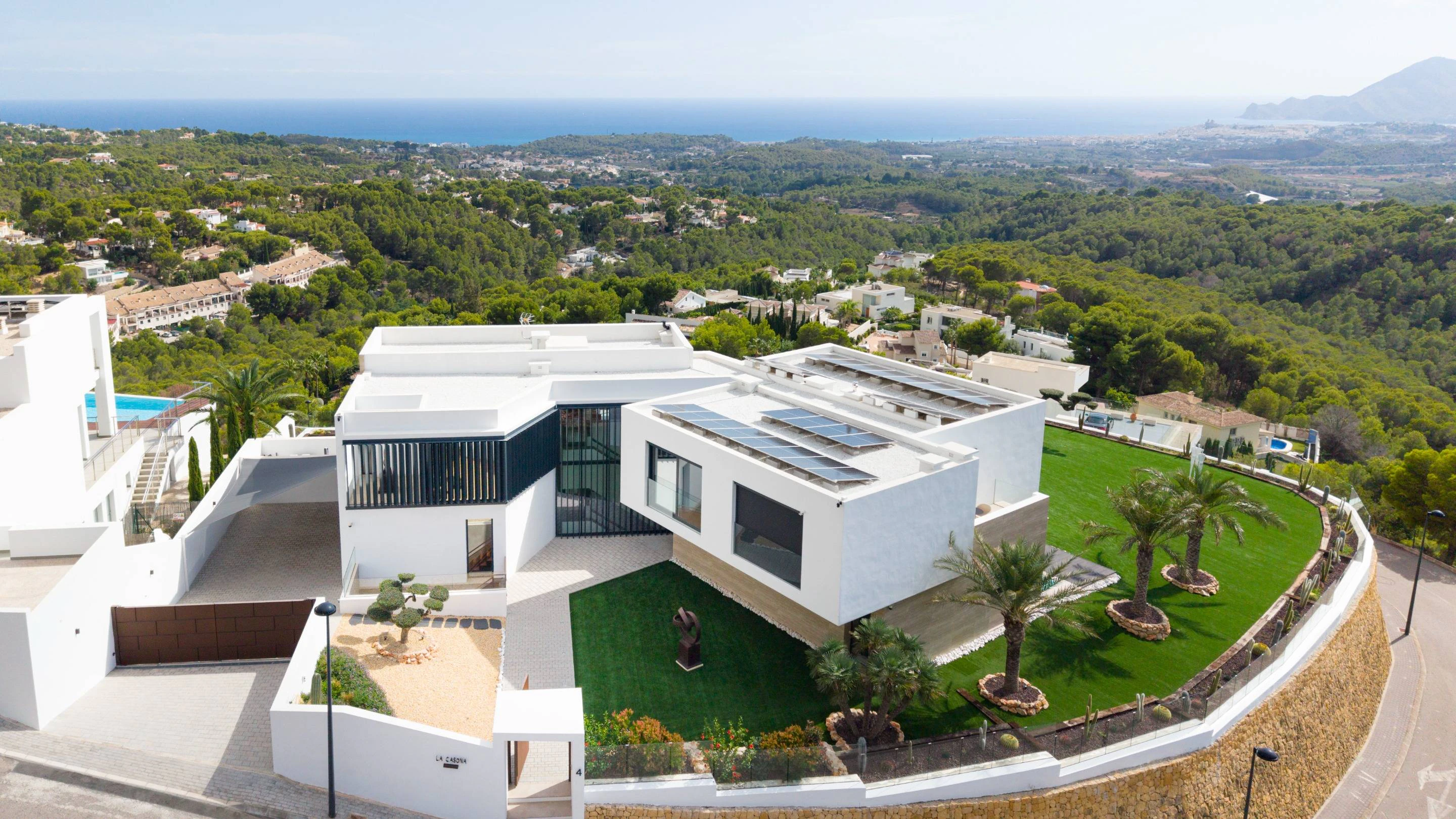 NC6658 - Villa Luna. Luxe woning te koop in Altea met panoramisch uitzicht.