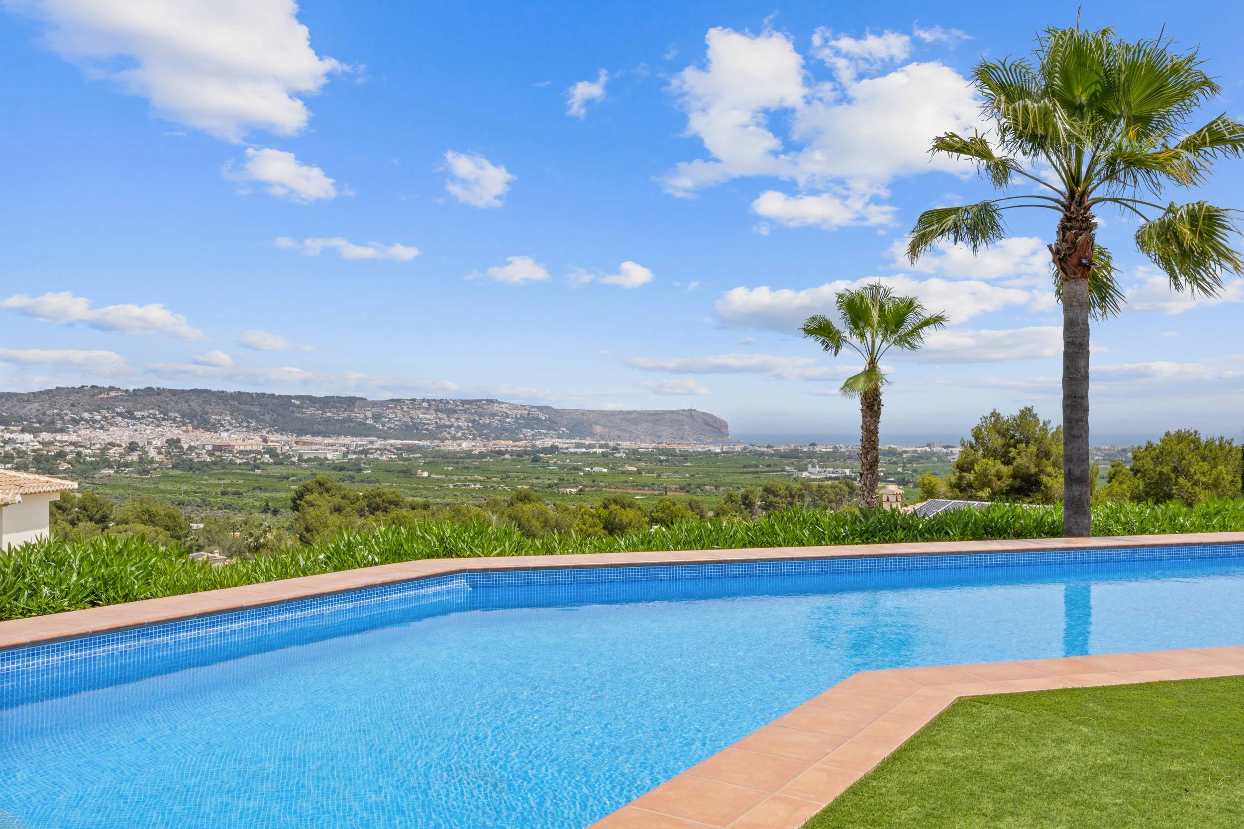 NC6697 - Villa Montgo. Villa te koop in Jávea met panoramisch uitzicht.
