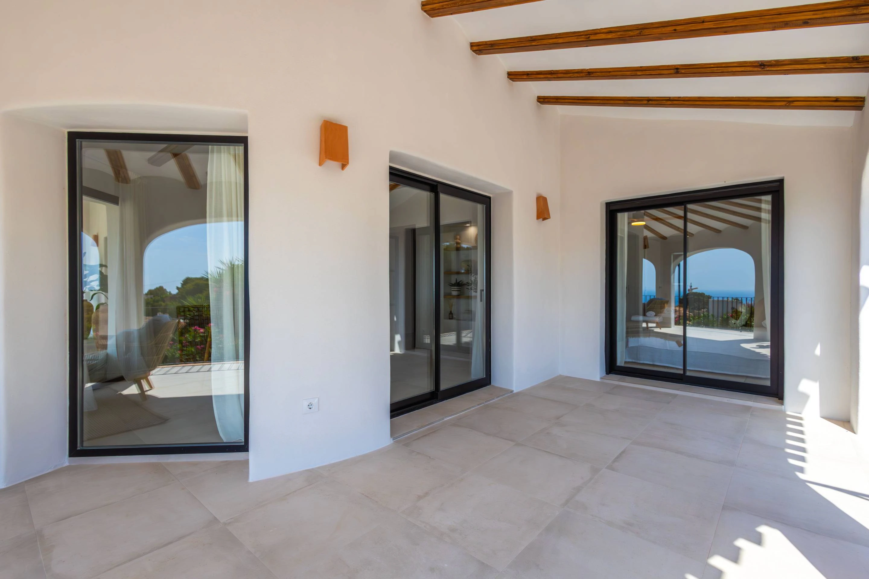 NC6655 - Villa Siesta. Onlangs gerenoveerde villa te koop in Javea met uitzicht op zee.