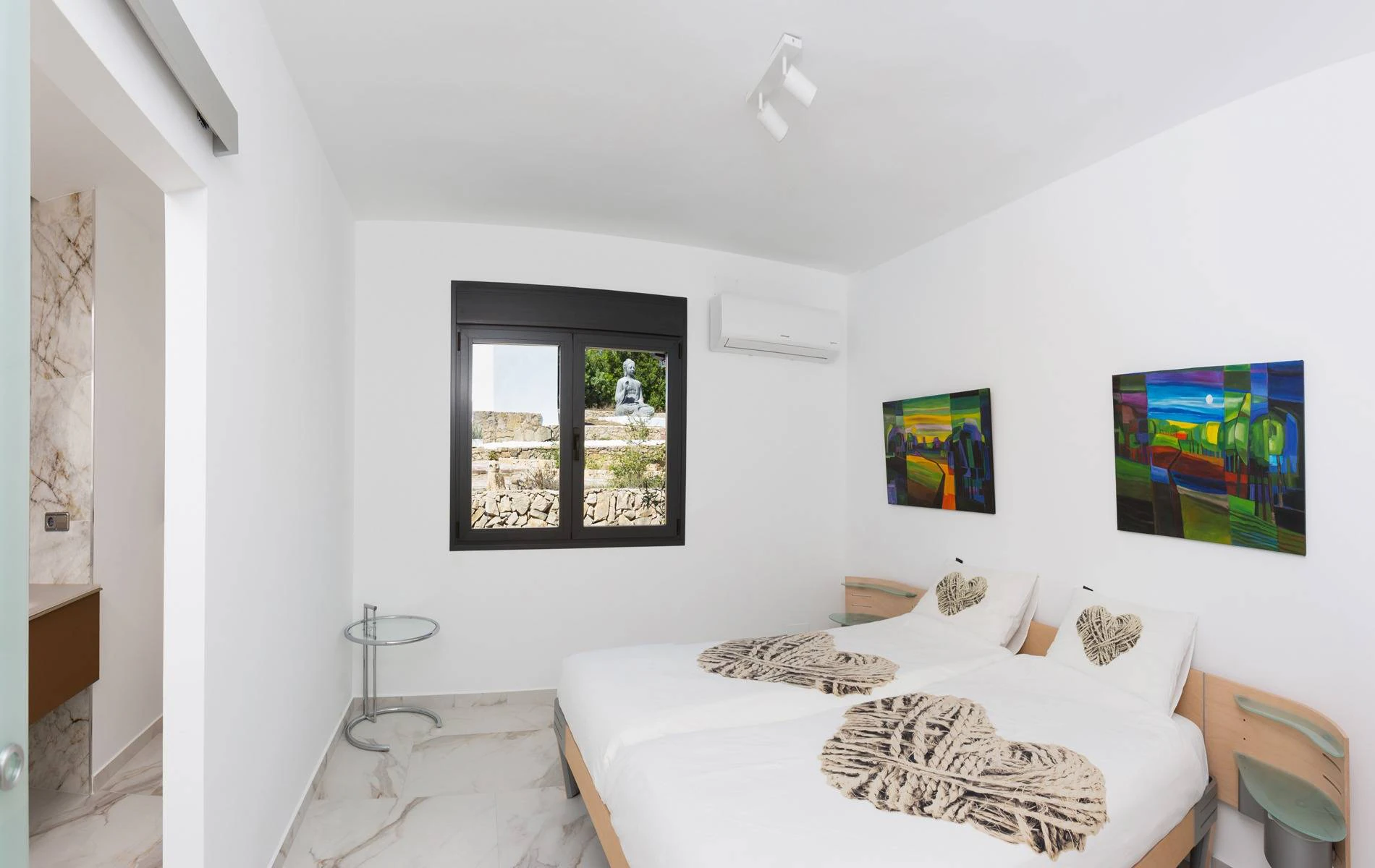 Villa Bernia. Un paraíso en la montaña con vistas al mar en venta en Benissa.