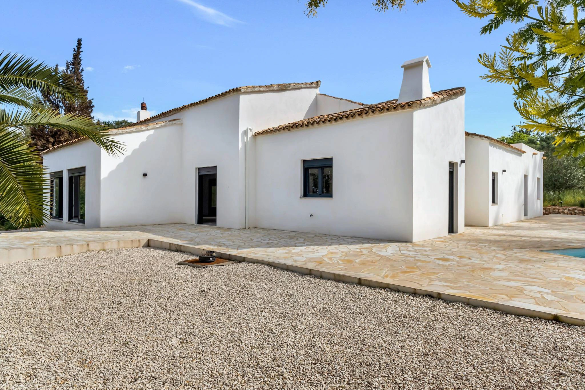 NC6602 - Finca Granadella. Volledig gerenoveerde finca op een ruim perceel met binnenplaats.