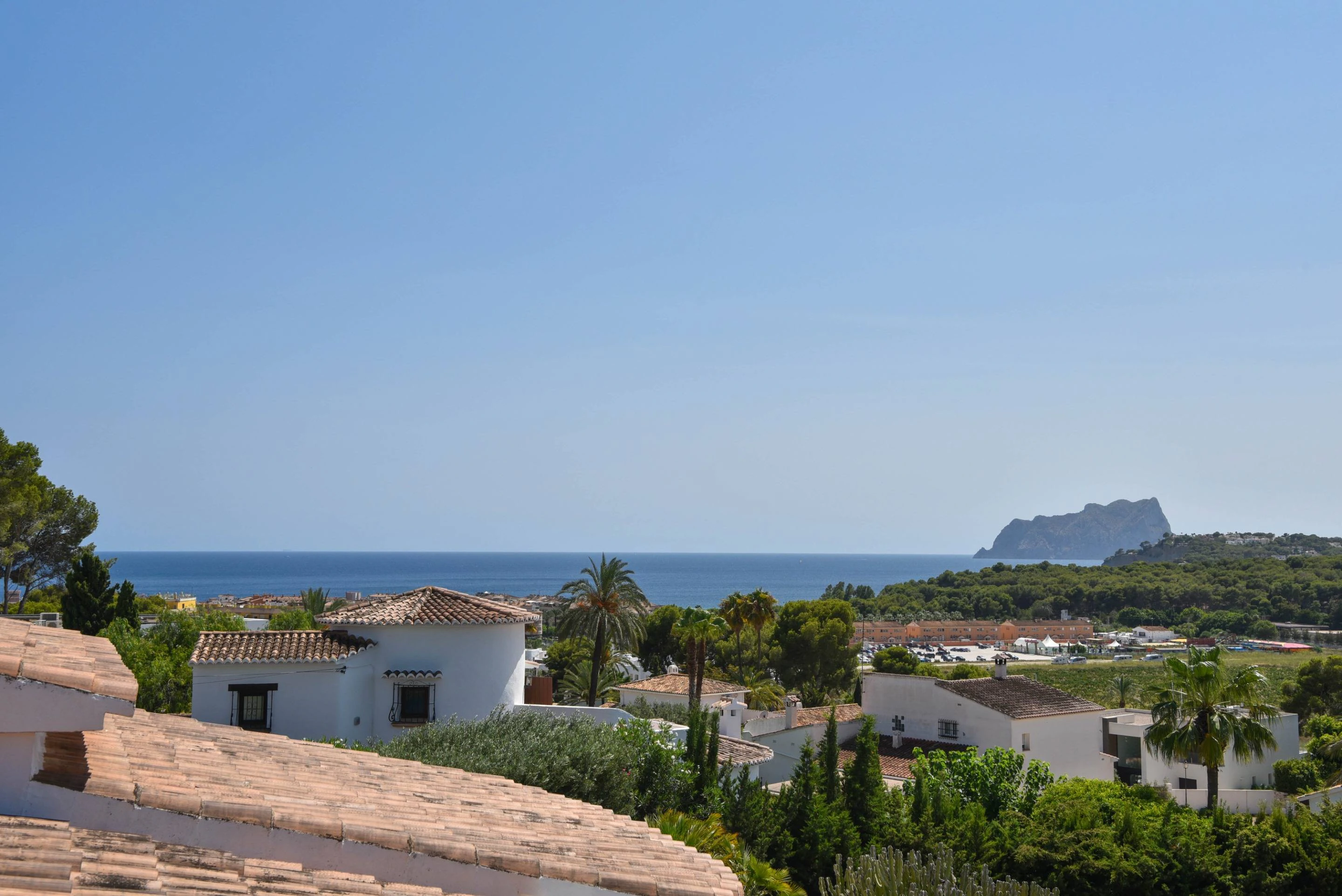Villa Blanca Vista - Elegante villa mediterránea a la venta en Moraira