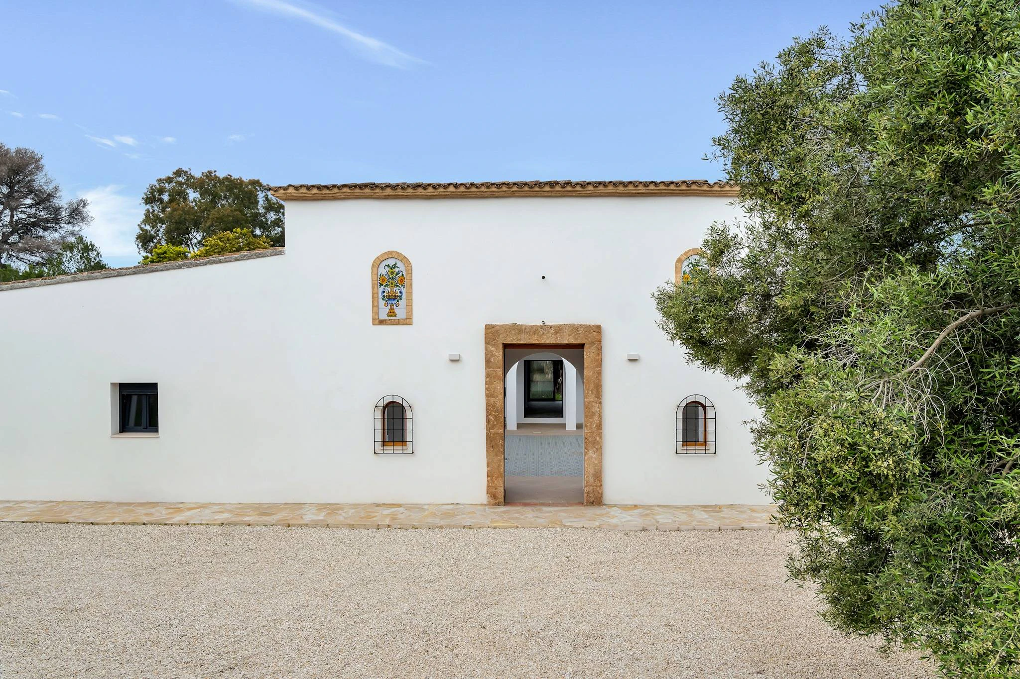 NC6602 - Finca Granadella. Volledig gerenoveerde finca op een ruim perceel met binnenplaats.