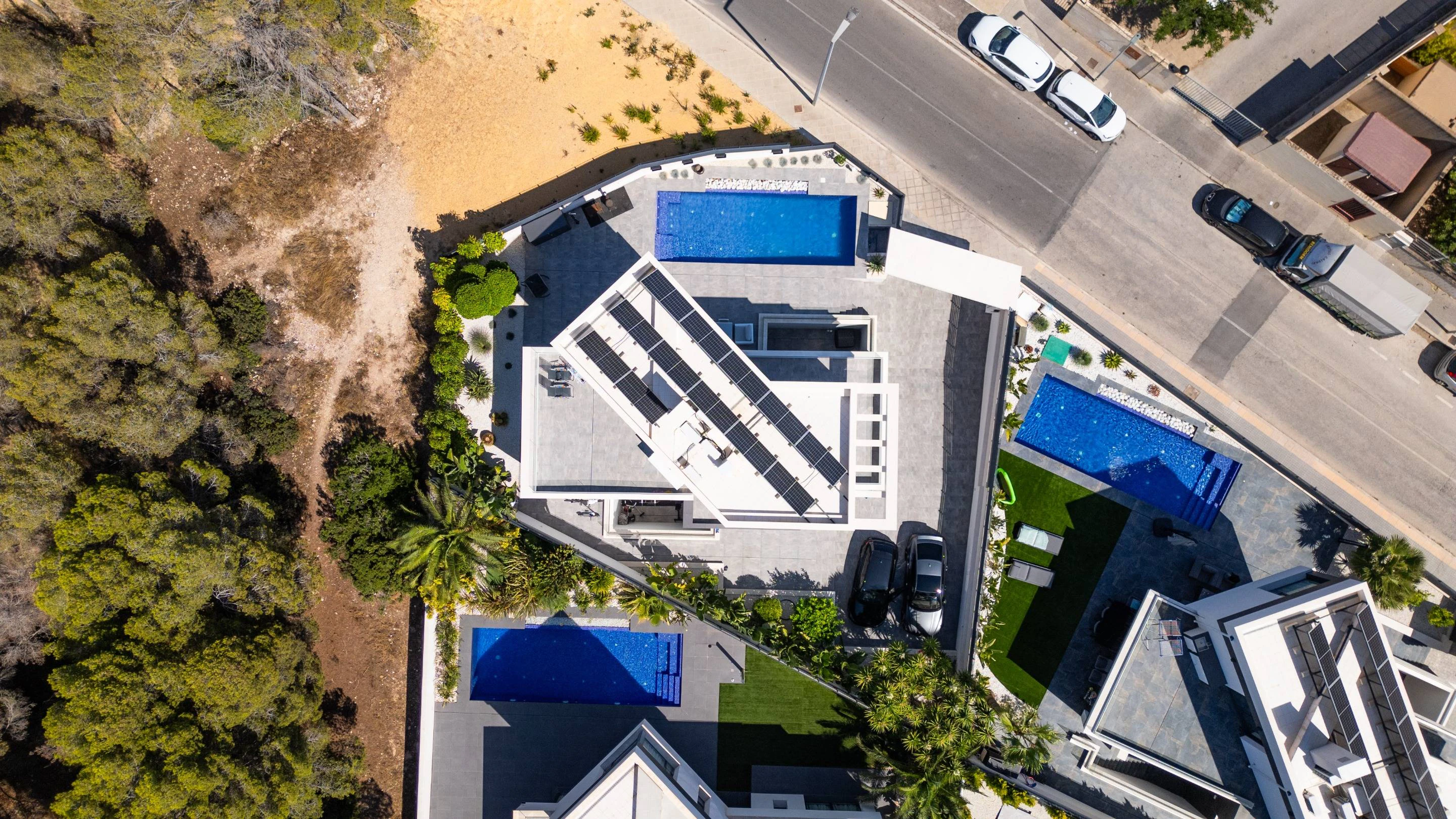 NC6659 - Villa Lisboa. Modern luxury villa in the center of Benidorm