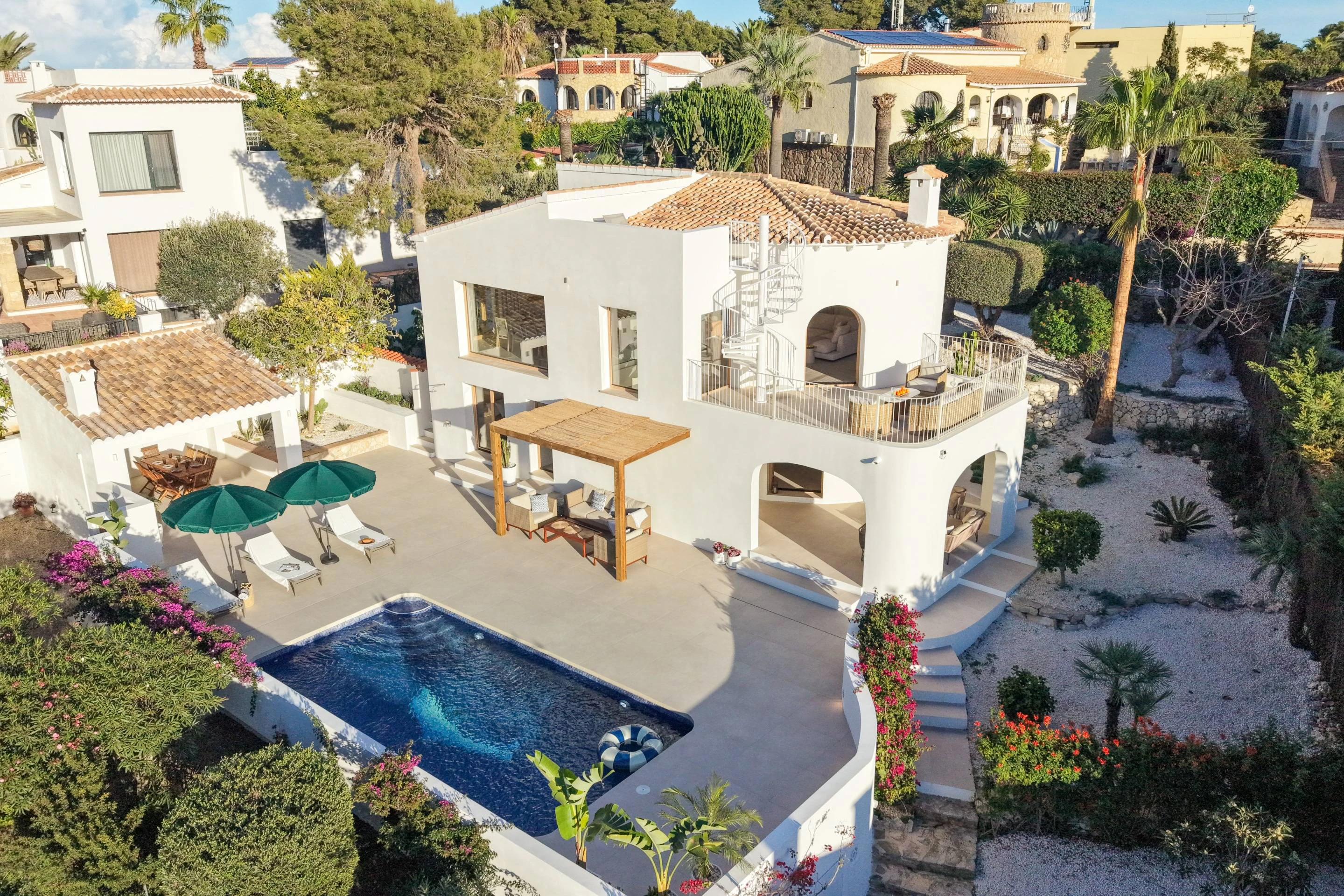 NC6672 - Villa Monica. Moderne villa te koop in Javea.