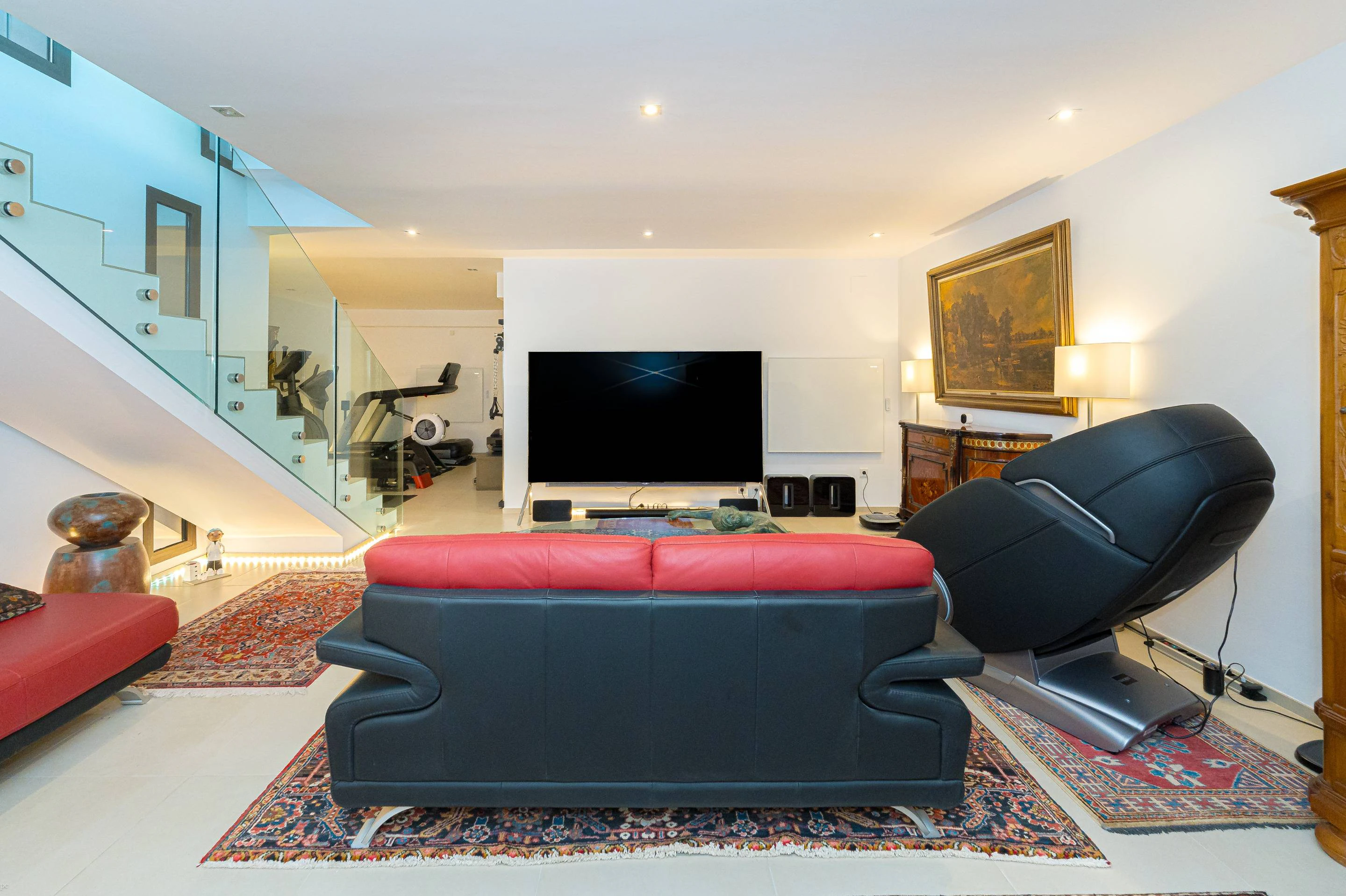 Villa Galera. Villa moderna en venta en Moraira con vistas al mar y a pocos pasos de la playa.