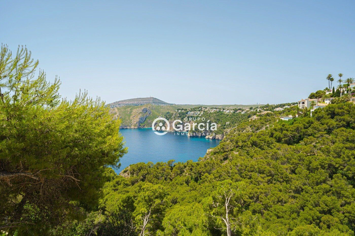 Villa en primera línea en venta en Jávea con increíbles vistas
