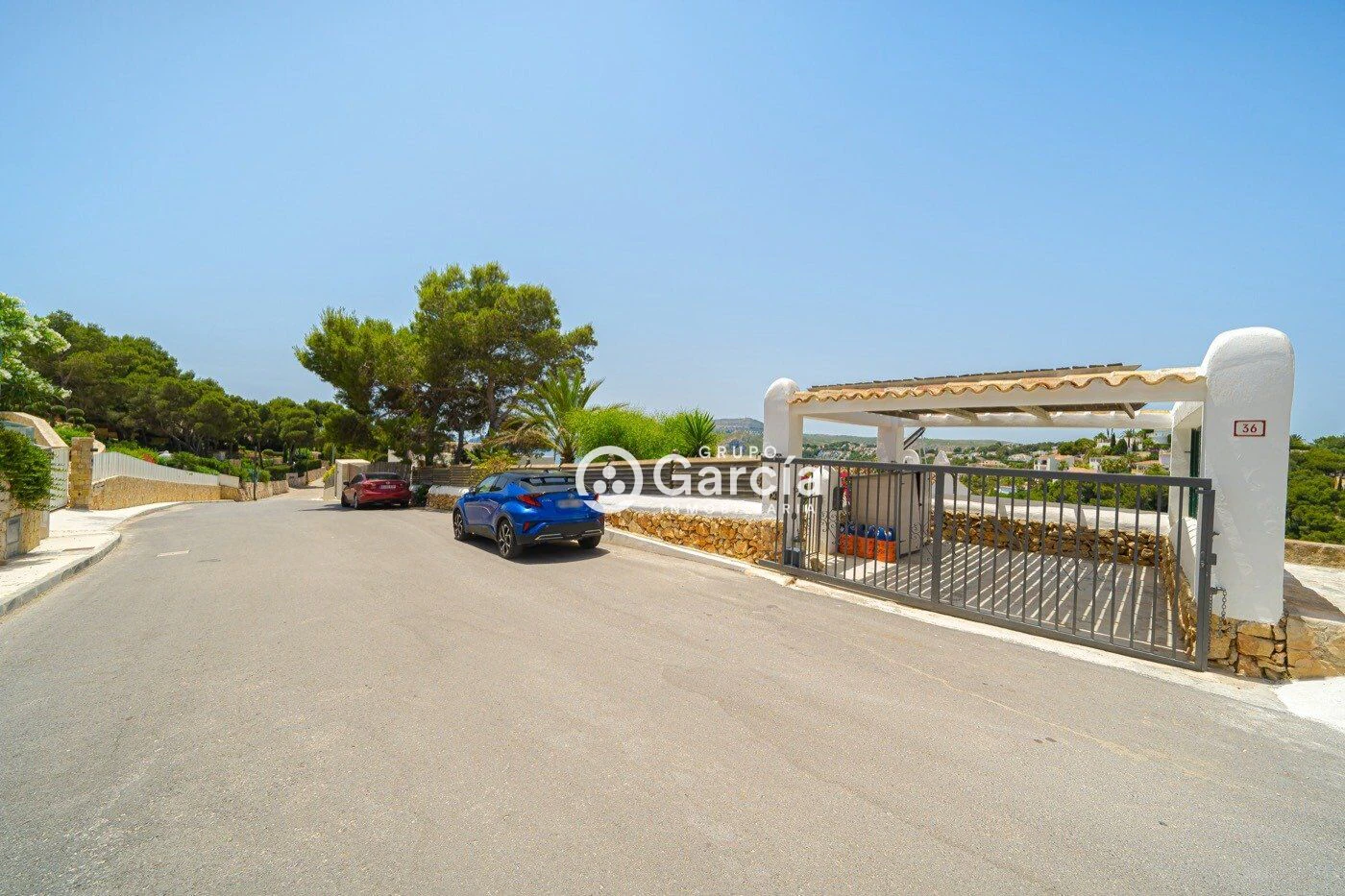Villa en primera línea en venta en Jávea con increíbles vistas