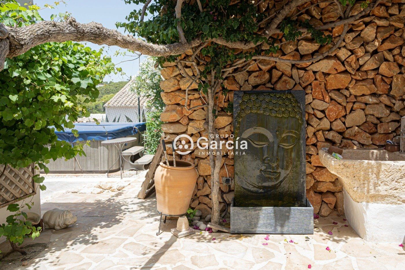 Villa en primera línea en venta en Jávea con increíbles vistas