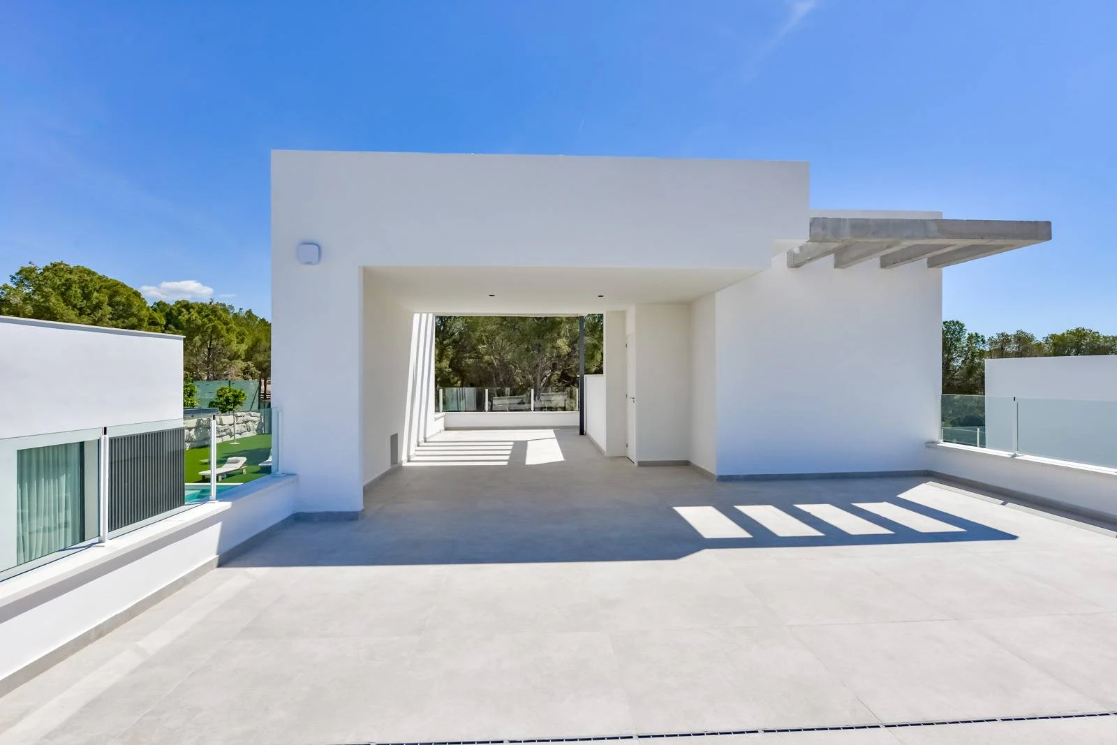 Exclusiva villa contemporánea lista para entrar a vivir en Finestrat, Costa Blanca