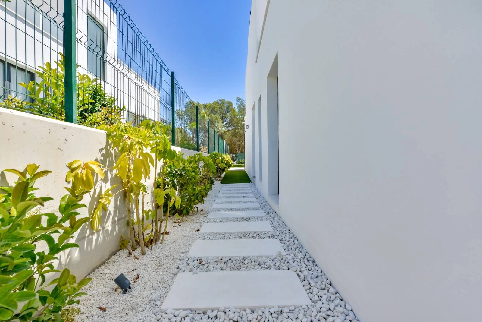 Exclusiva villa contemporánea lista para entrar a vivir en Finestrat, Costa Blanca