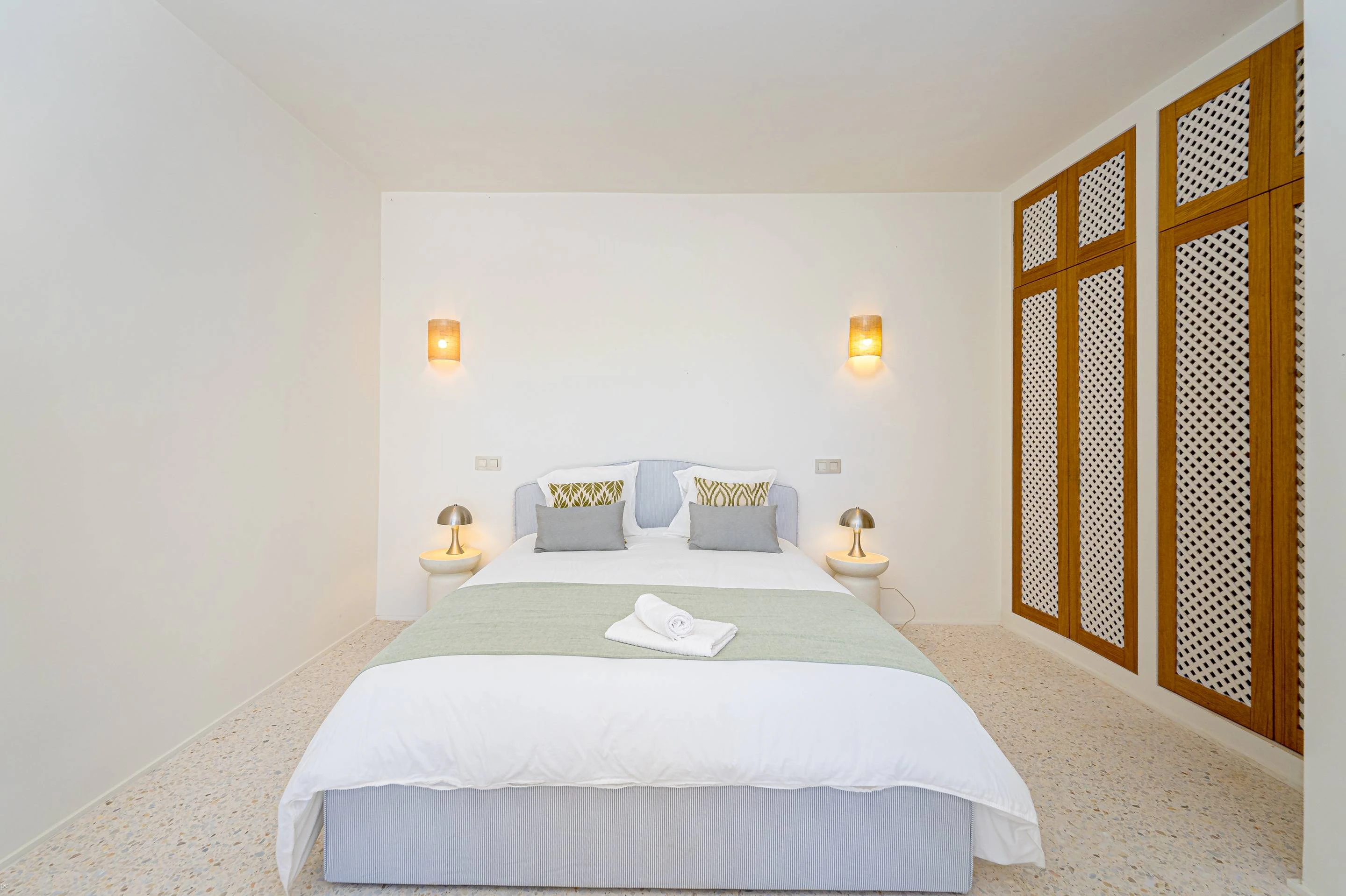 Villa Roma. Villa reformada con fantásticas vistas al mar a la venta en Jávea.