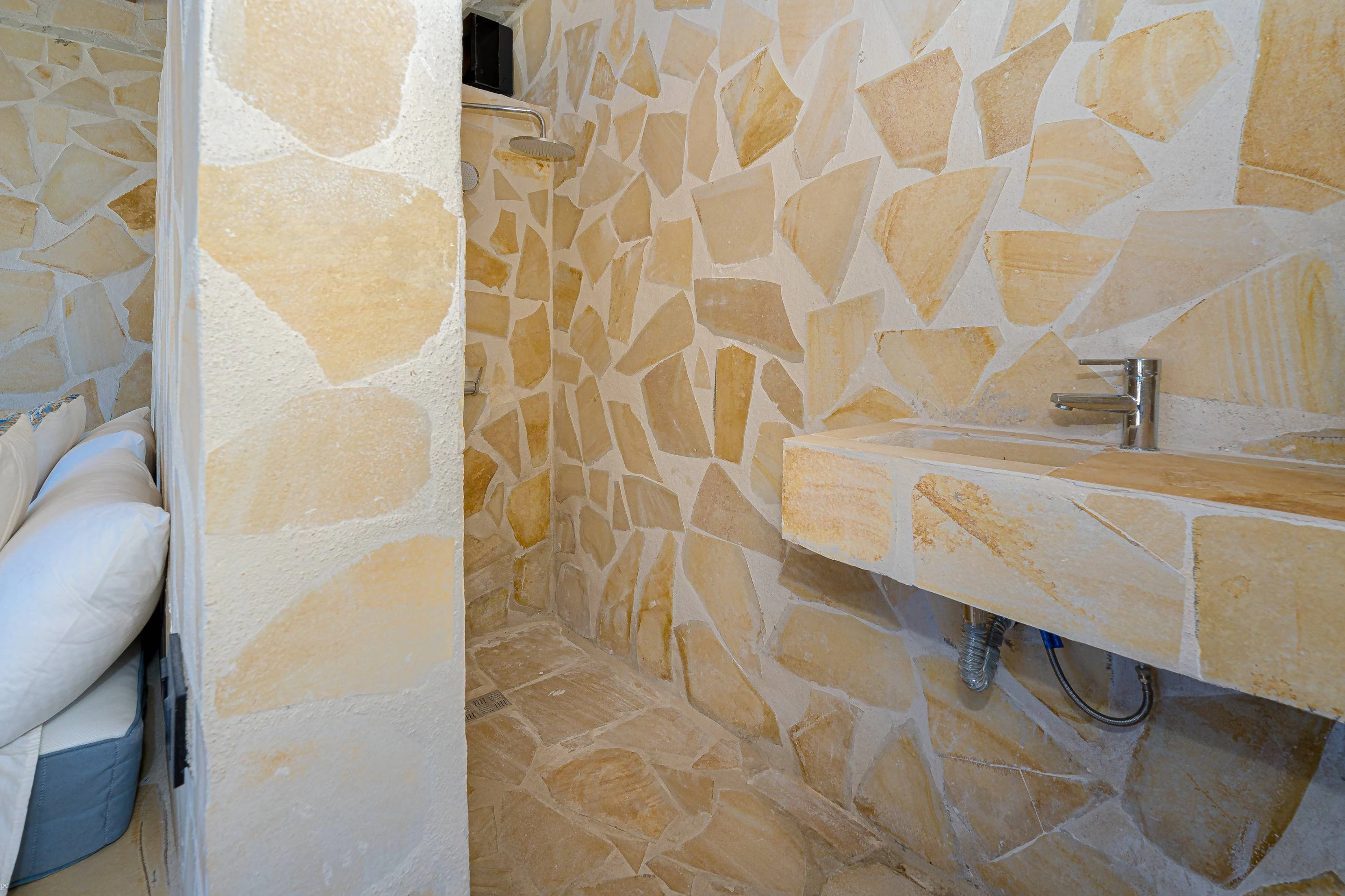 PG6741 - Villa Roma. Gerenoveerde villa met fantastisch open zeezicht te koop in Javea.