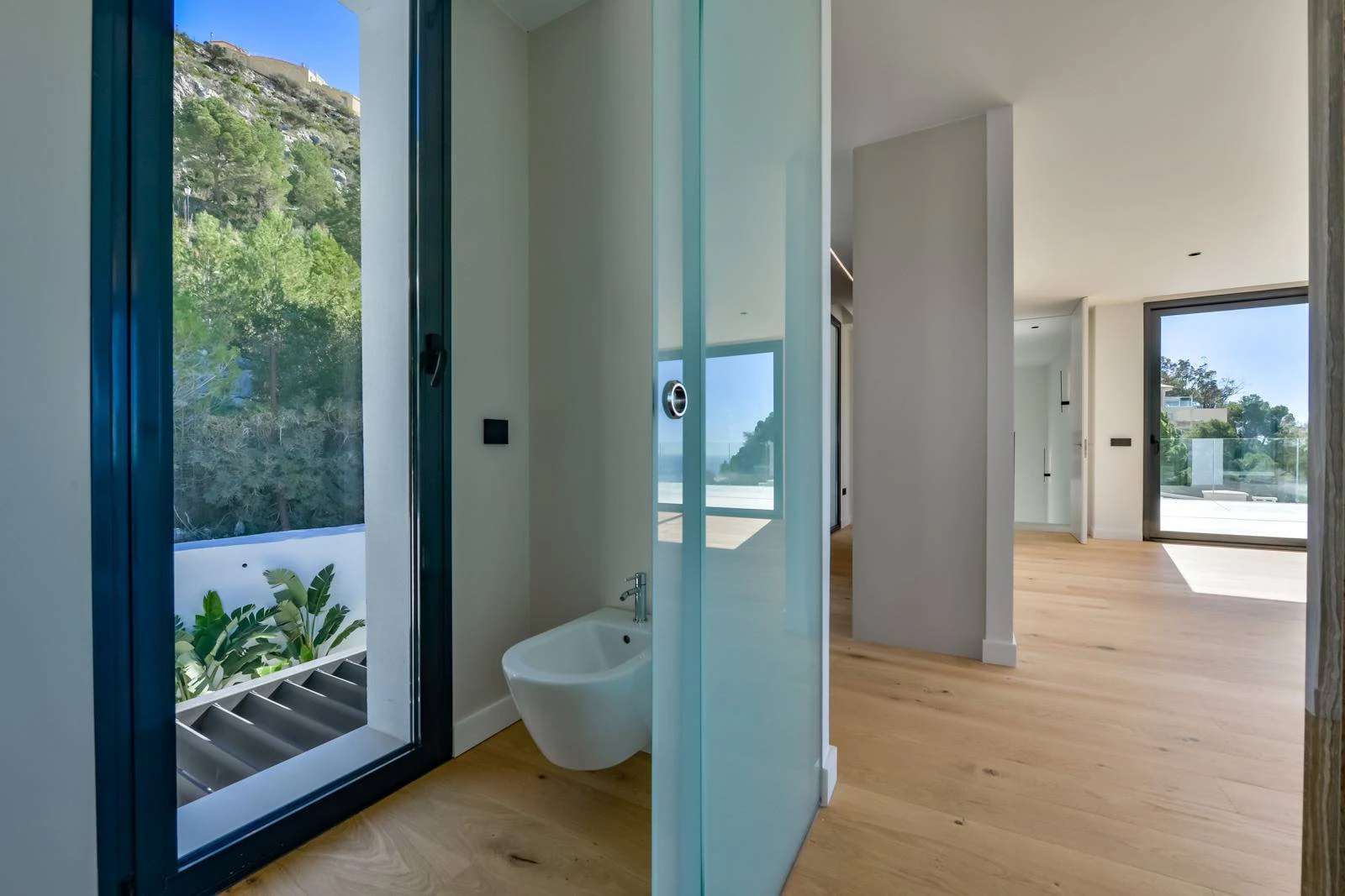 Villa Salónica. Villa contemporánea con excepcionales vistas al mar en venta en Altea Hills.