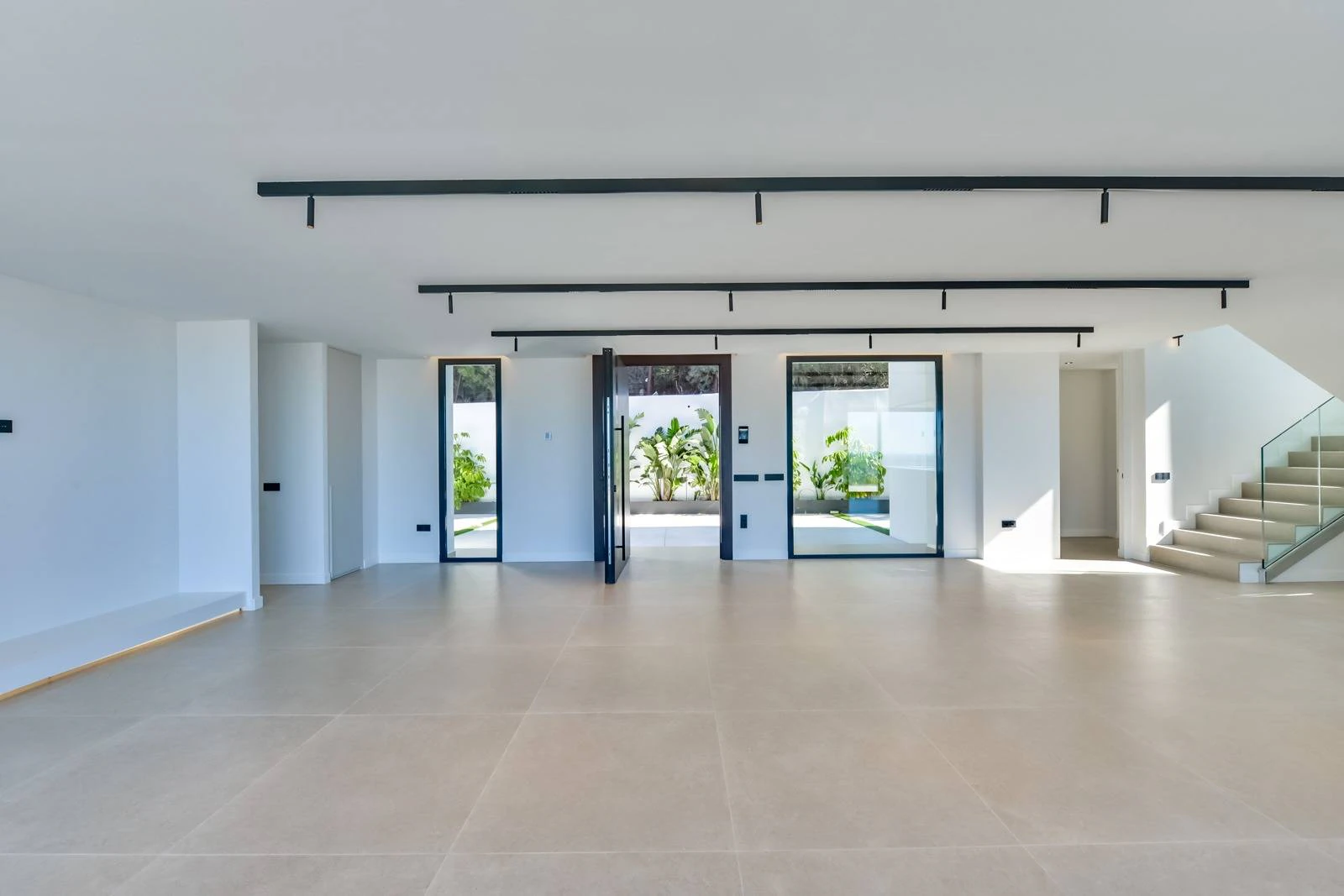 Villa Salónica. Villa contemporánea con excepcionales vistas al mar en venta en Altea Hills.