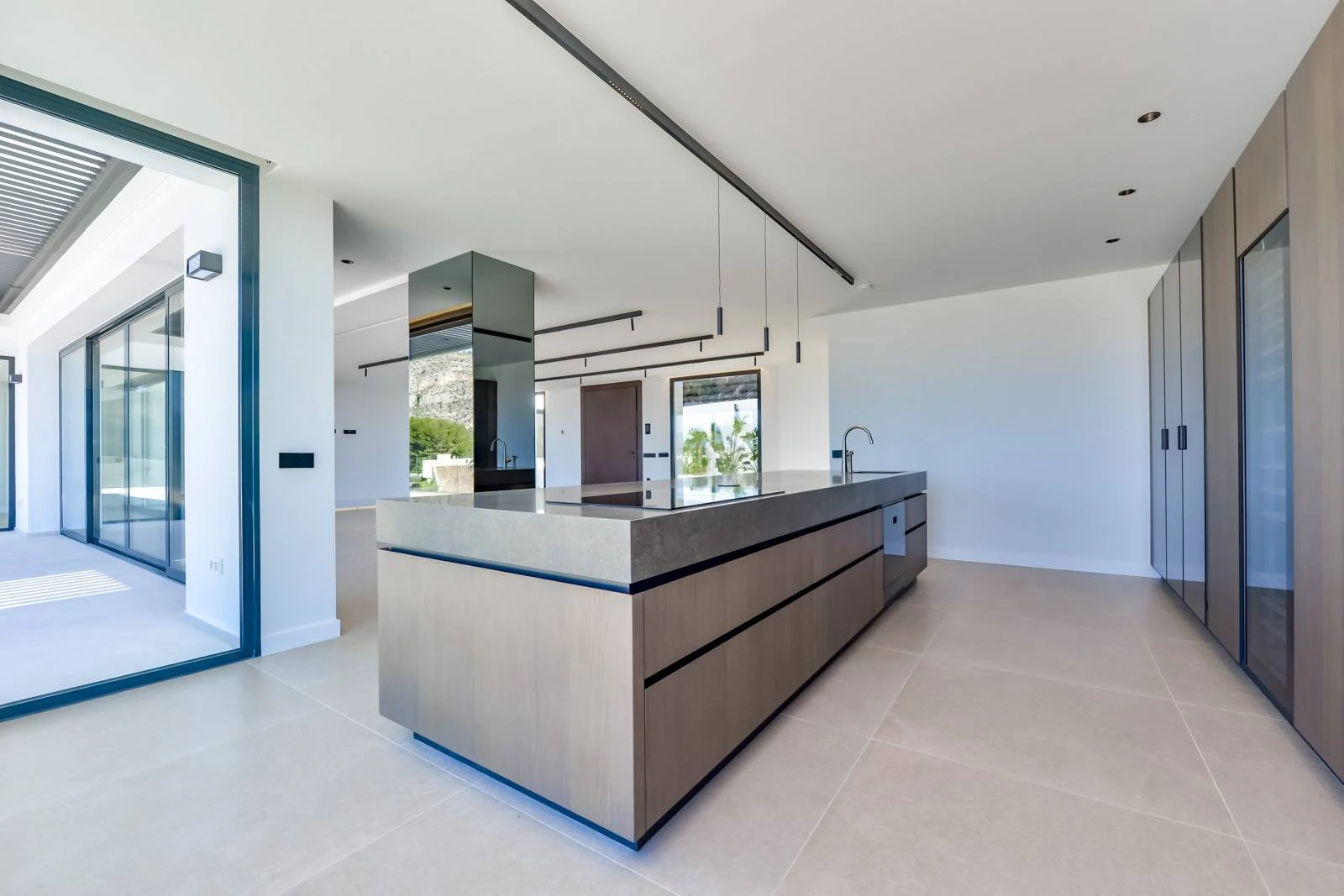DG6743 - Villa Salonica. Contemporary villa with exceptional sea views for sale in Altea Hills