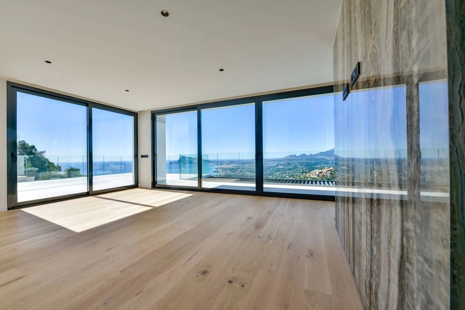 DG6743 - Villa Salonica. Contemporary villa with exceptional sea views for sale in Altea Hills
