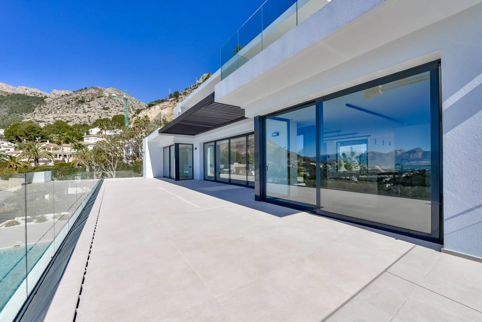 DG6743 - Villa Salonica. Contemporary villa with exceptional sea views for sale in Altea Hills