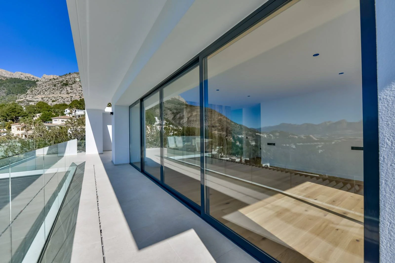 DG6743 - Villa Salonica. Contemporary villa with exceptional sea views for sale in Altea Hills