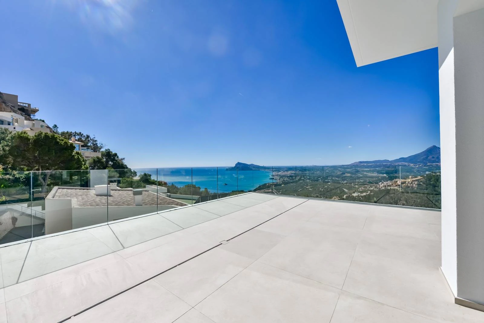 DG6743 - Villa Salonica. Contemporary villa with exceptional sea views for sale in Altea Hills