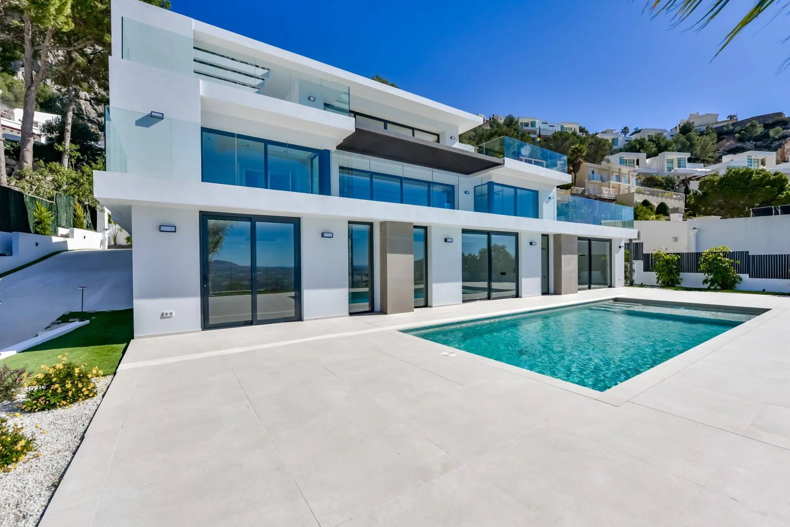 DG6743 - Villa Salonica. Contemporary villa with exceptional sea views for sale in Altea Hills