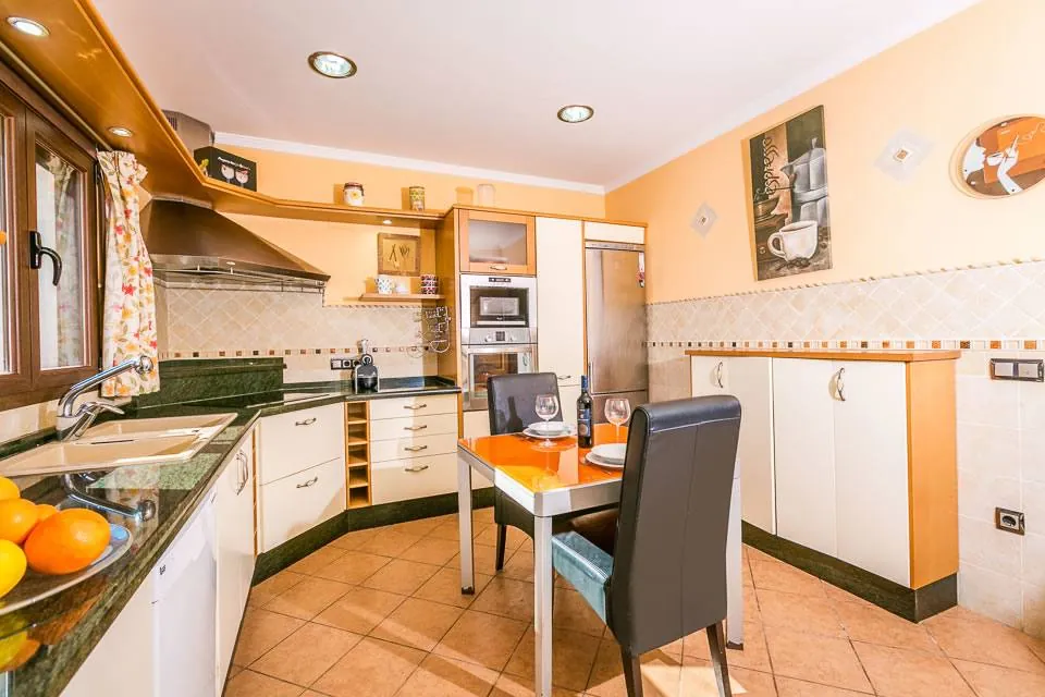 Country house for sale in Moraira Canor