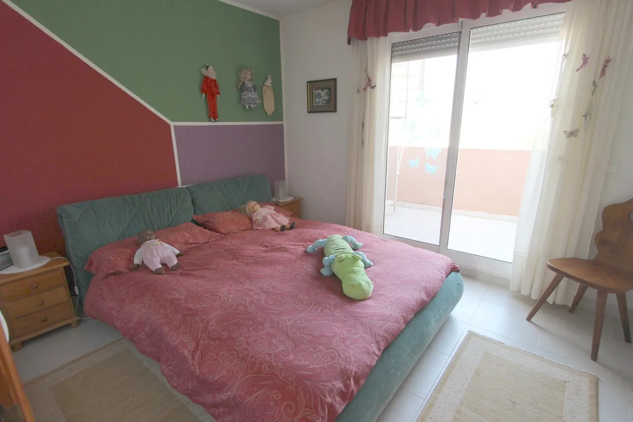 SPACIOUS AND SPACIOUS VILLA IN CALPE