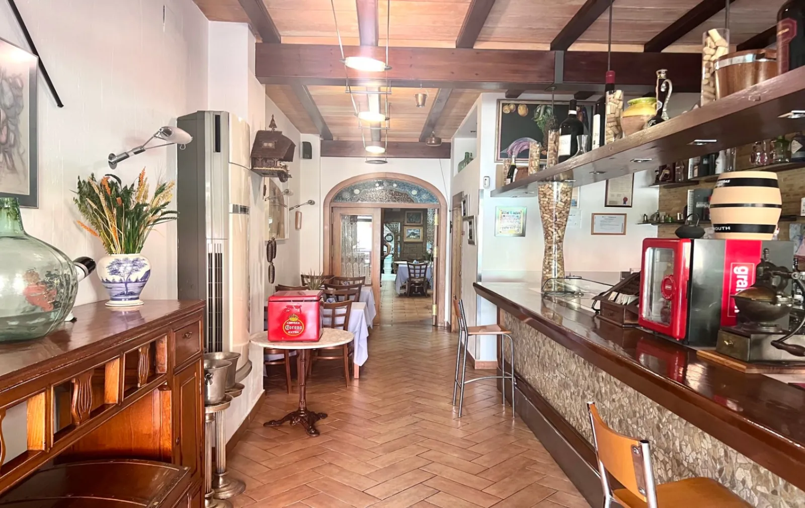Oportunidad Única: Restaurante en Venta en Benissa Pueblo
