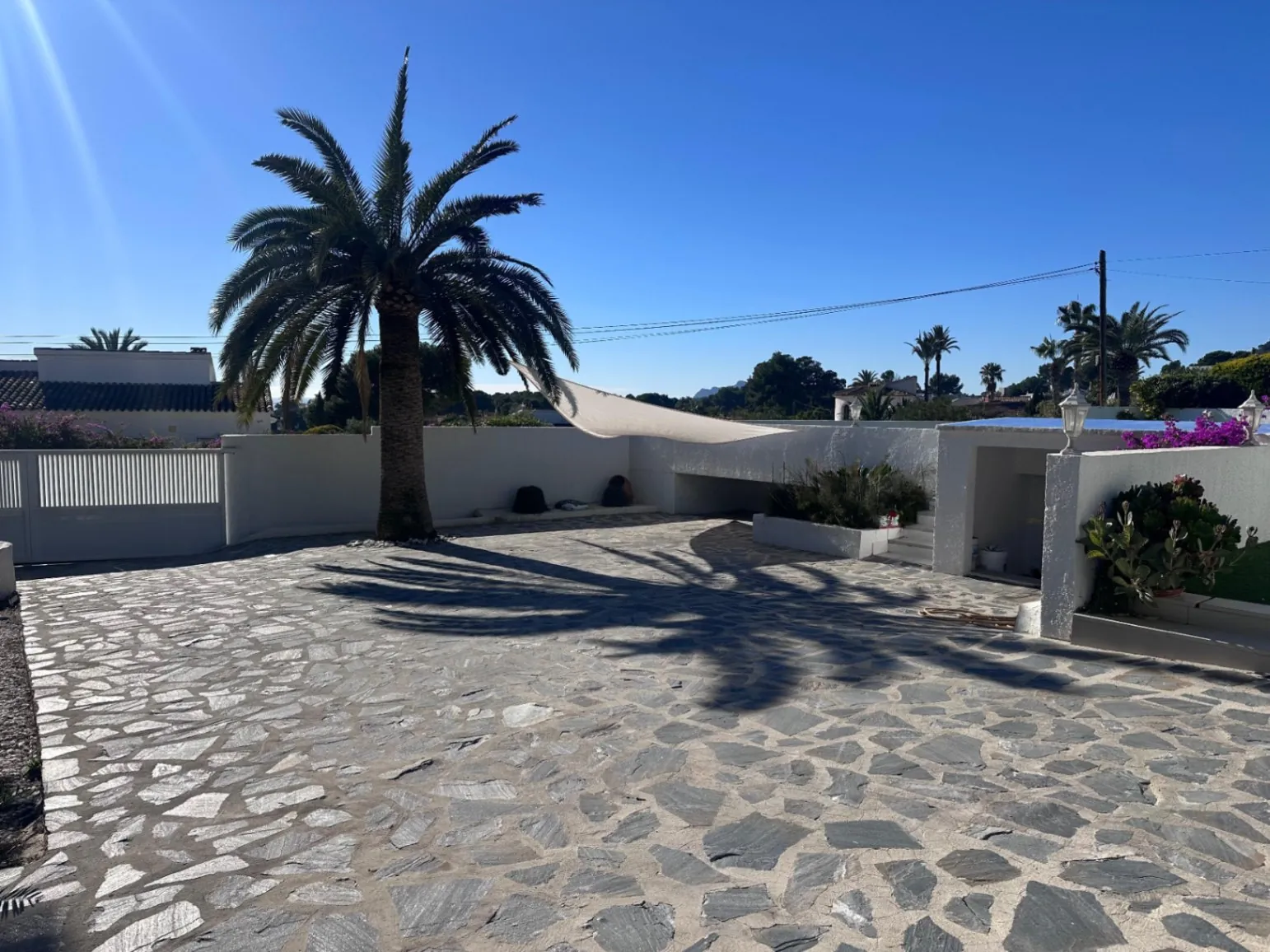 Villa de una sola planta con vistas al mar en venta en Moraira