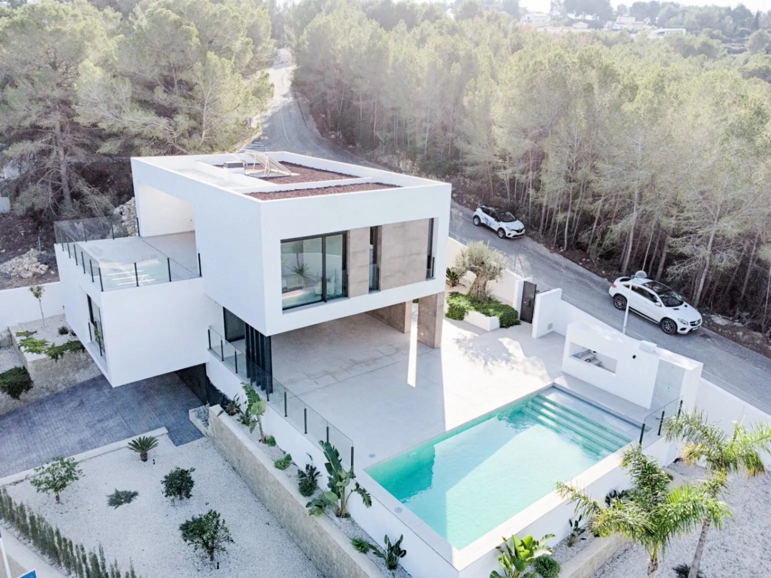 NEW CONSTRUCTION VILLA IN MORAIRA, LOCATED IN THE BENIMEIT AREA