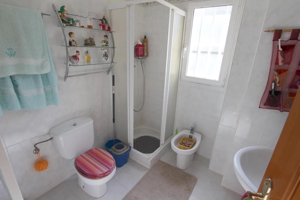 SPACIOUS AND SPACIOUS VILLA IN CALPE