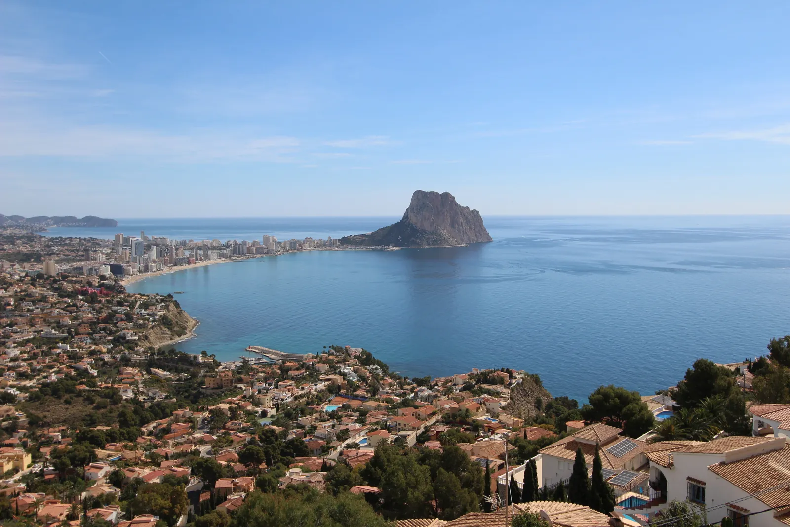 VILLA CON VISTAS IMPRESIONANTES AL MAR
