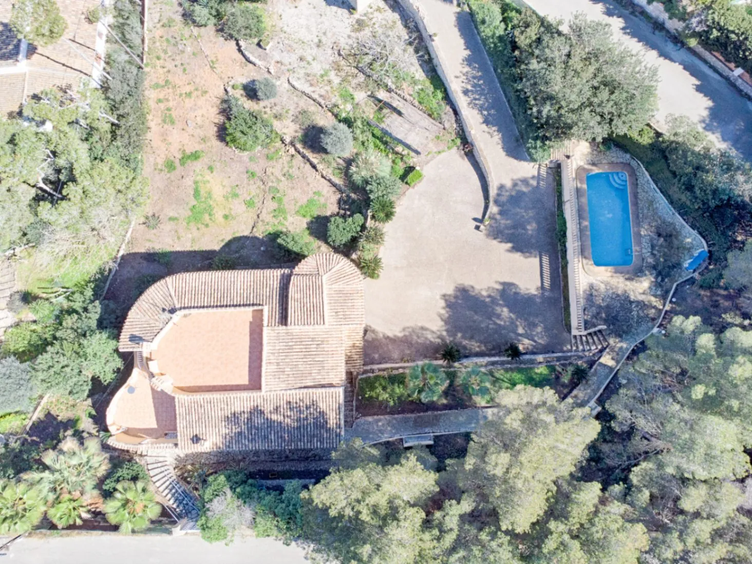 Villa con Vistas al Mar y Privacidad en Jávea – Costa Nova