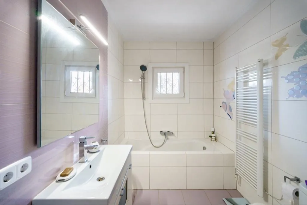 Luxury villa with sea views and two guest houses for sale in Benissa