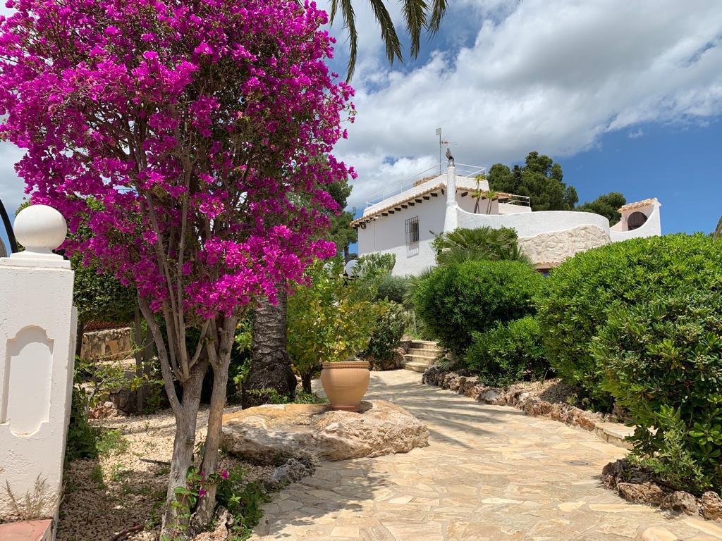 Luxury villa with sea views and two guest houses for sale in Benissa