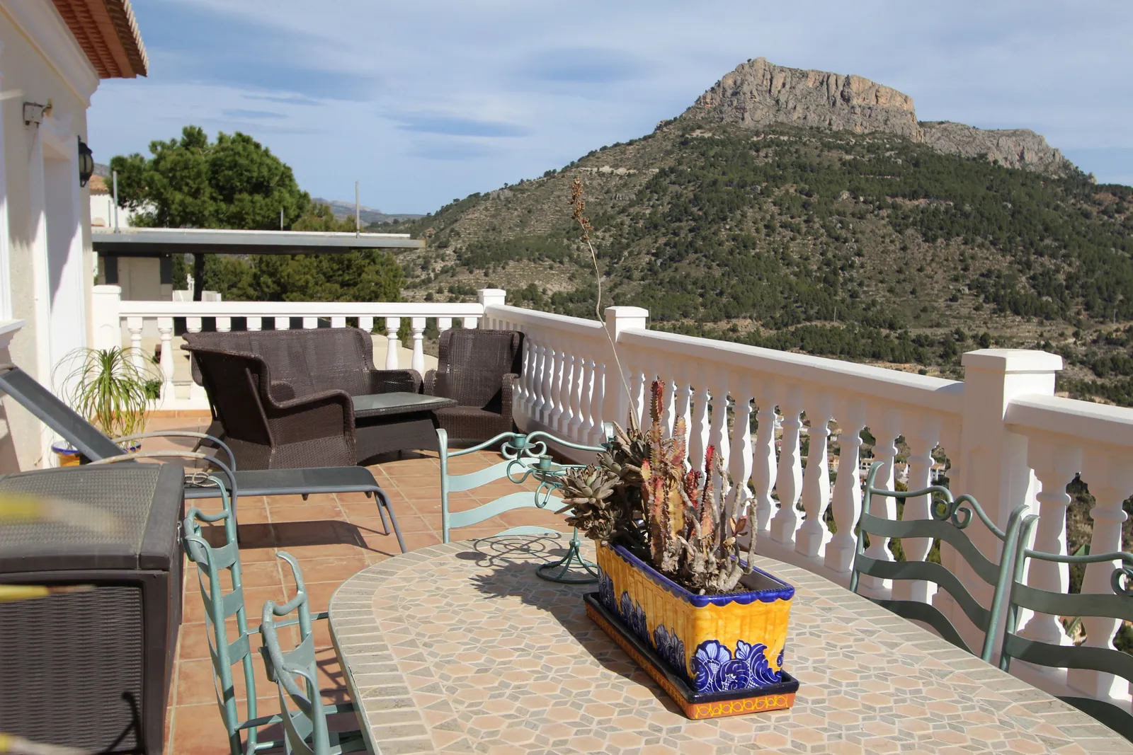 VILLA CON VISTAS IMPRESIONANTES AL MAR