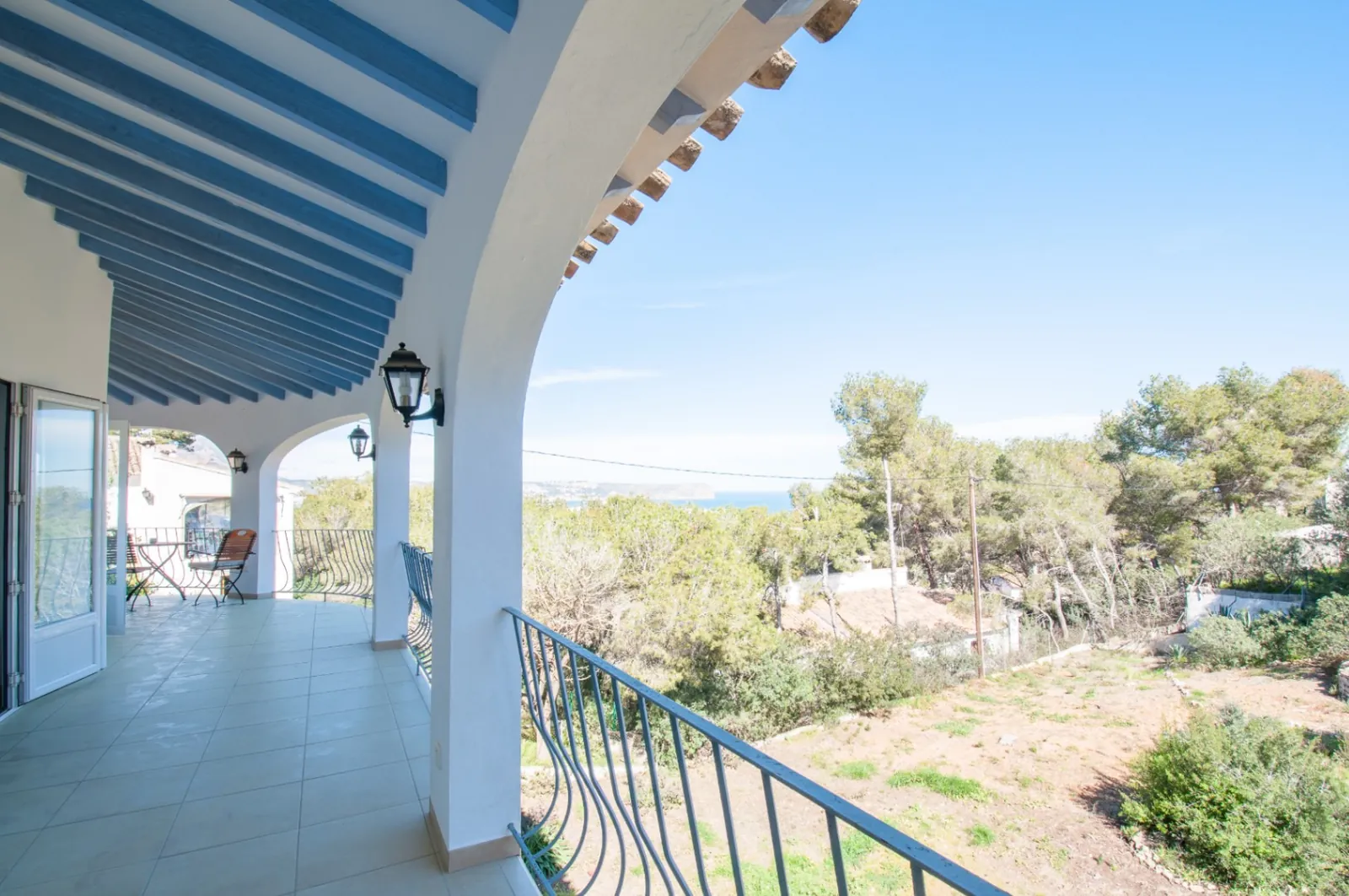 Villa con Vistas al Mar y Privacidad en Jávea – Costa Nova