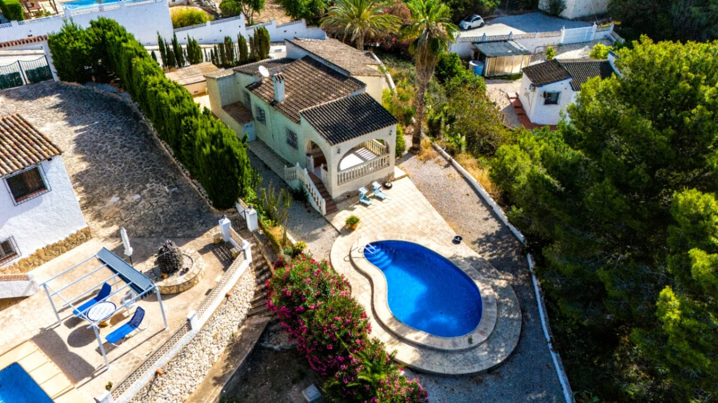 Zu renovierende Villa zu verkaufen in Empedrola, Calpe