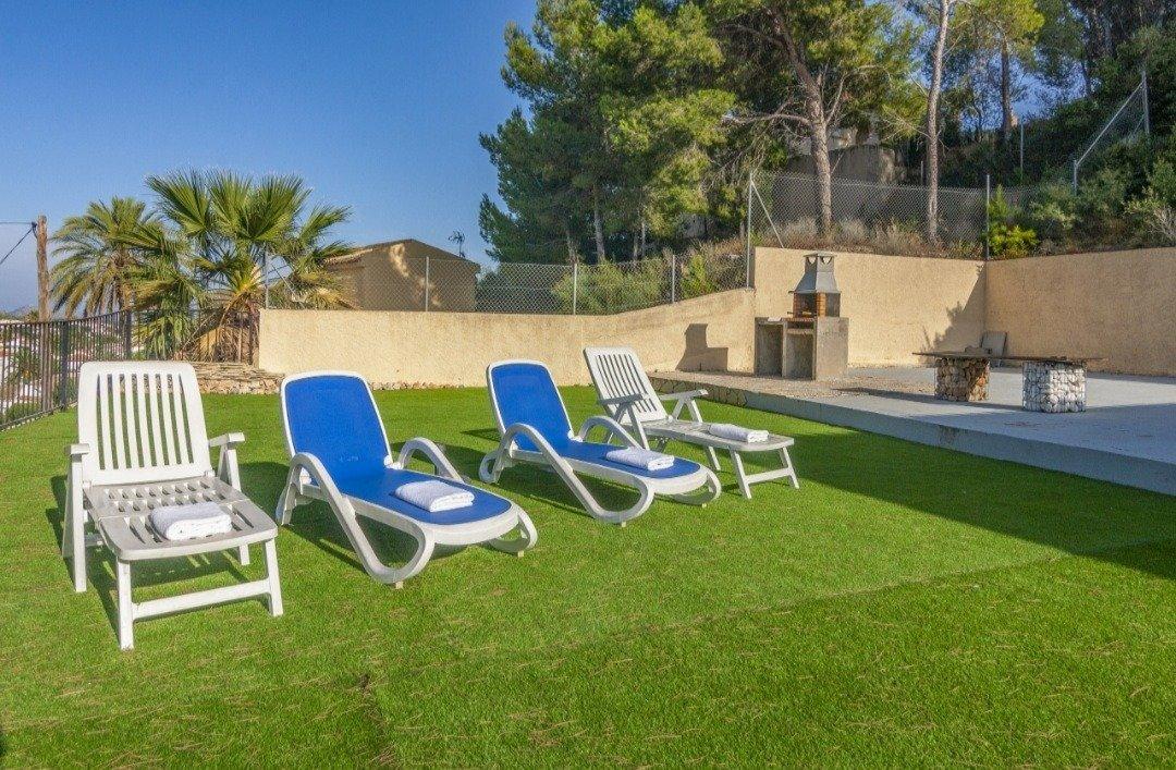 VILLA MIT FREIEM BLICK IN CALPE.