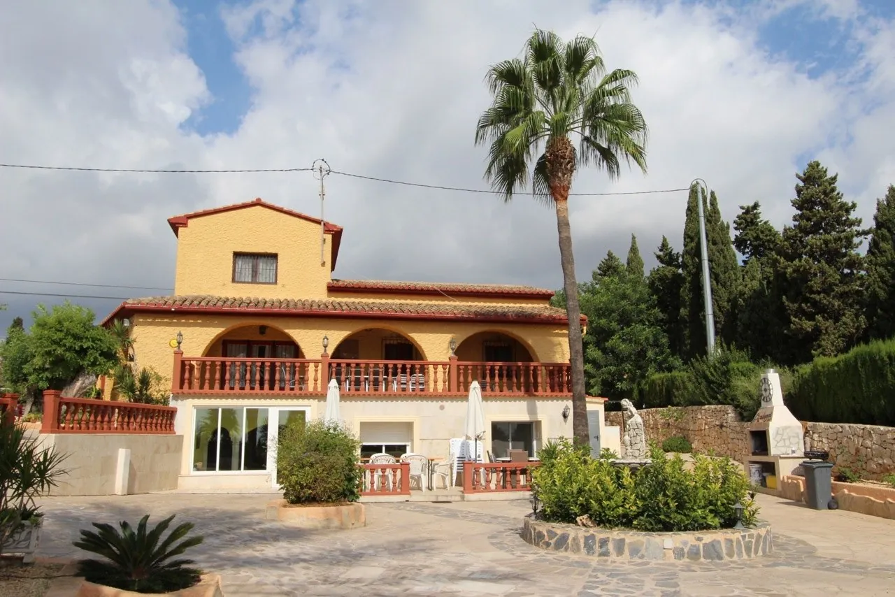CHALET EN CALPE MUY CERCA DEL MAR