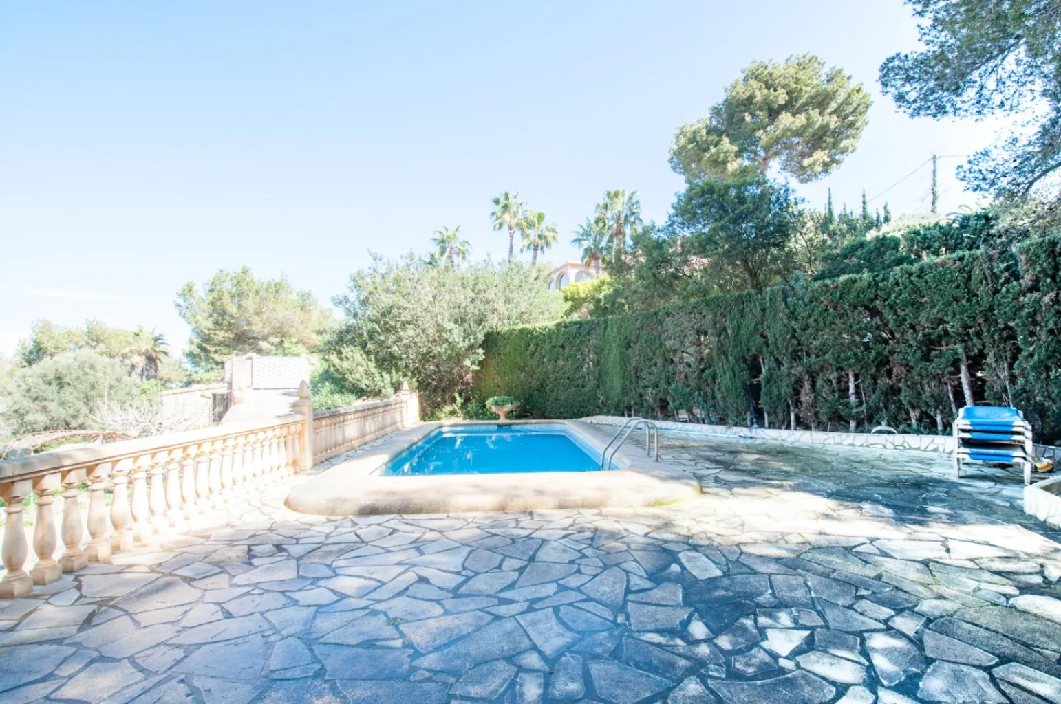 Villa con Vistas al Mar y Privacidad en Jávea – Costa Nova