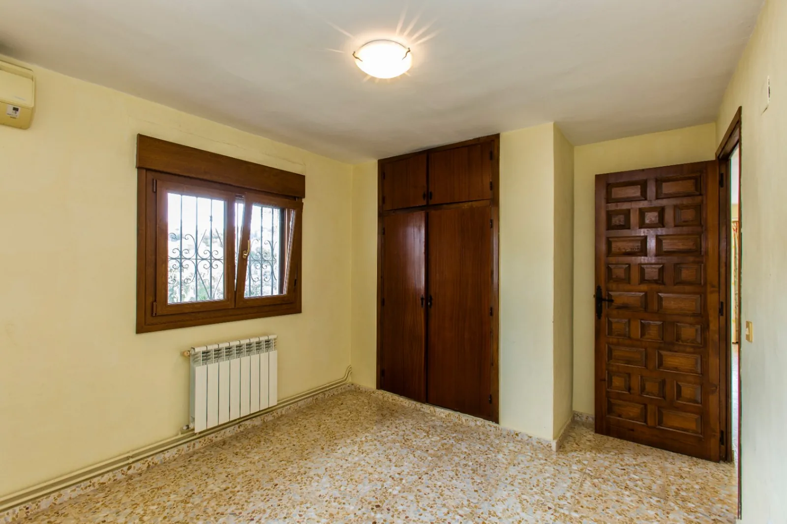 Villa tradicional española en venta en la costa de Benissa