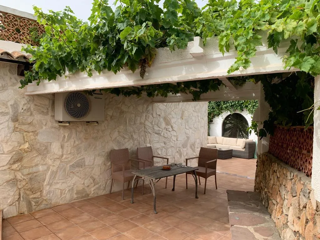 Luxury villa with sea views and two guest houses for sale in Benissa