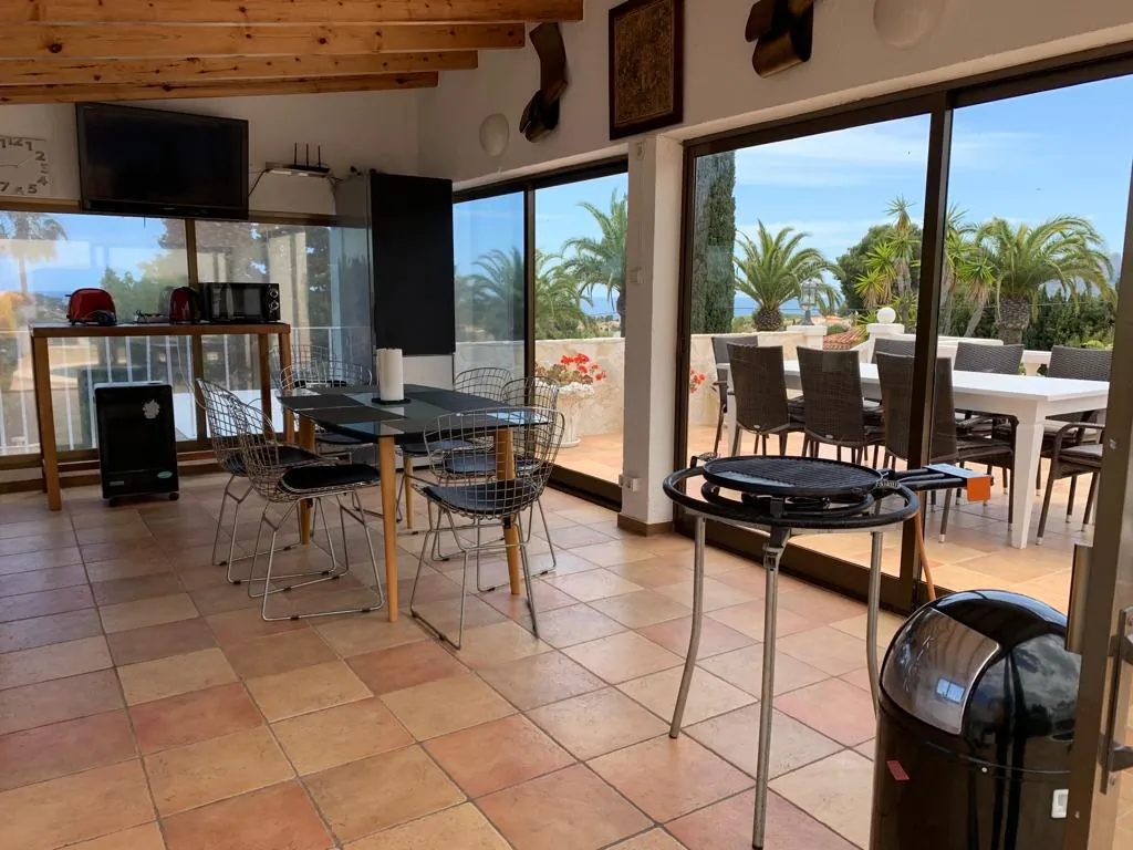 Luxury villa with sea views and two guest houses for sale in Benissa