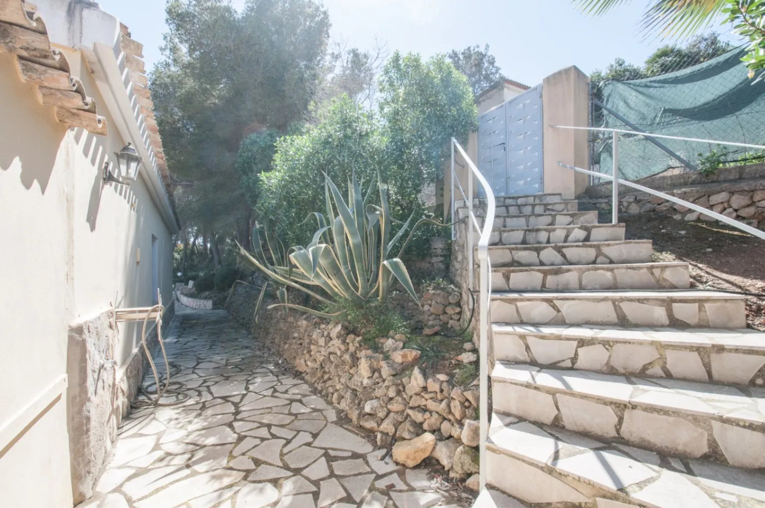 Villa con Vistas al Mar y Privacidad en Jávea – Costa Nova