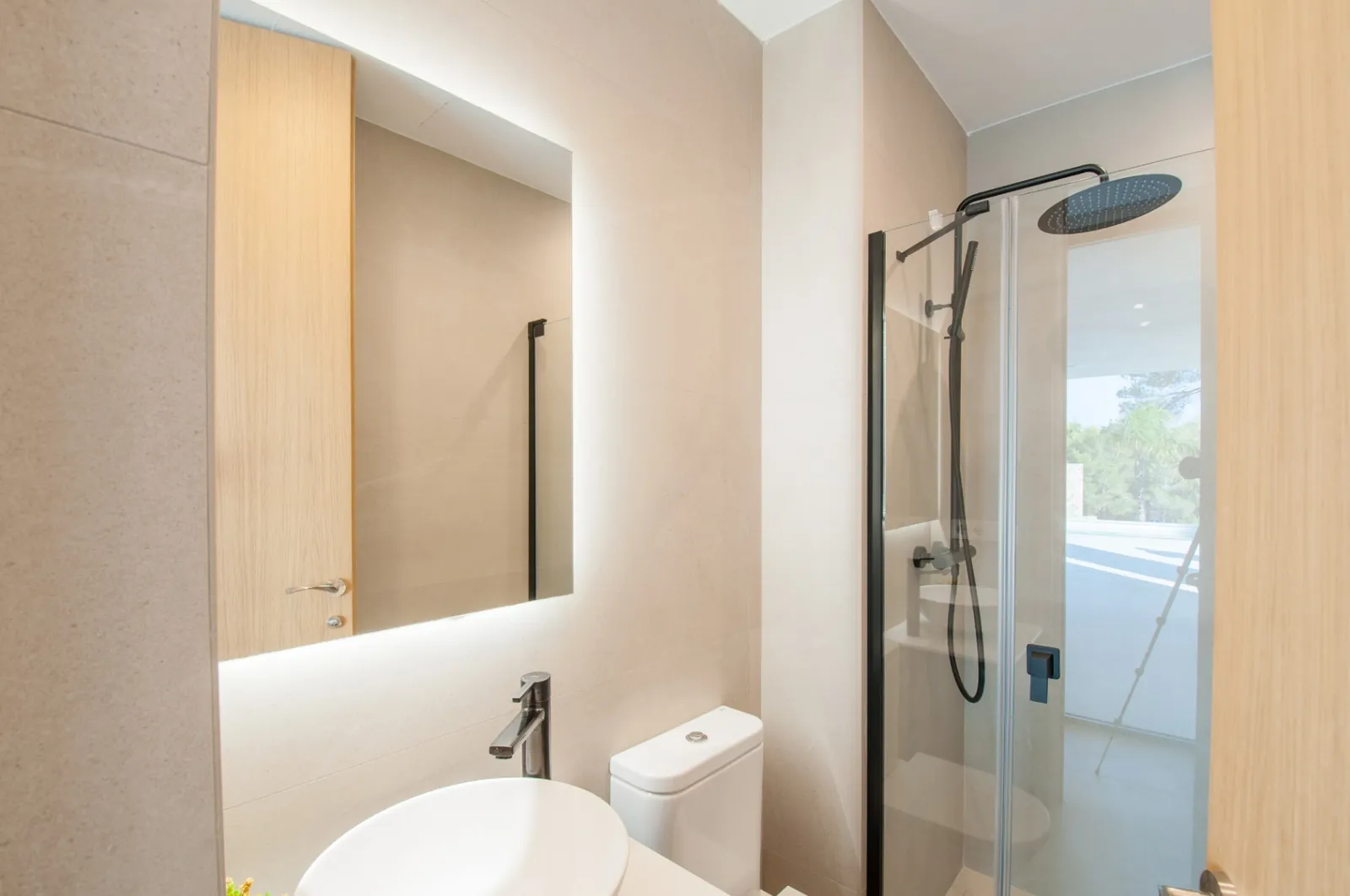 NEW CONSTRUCTION VILLA IN MORAIRA, LOCATED IN THE BENIMEIT AREA